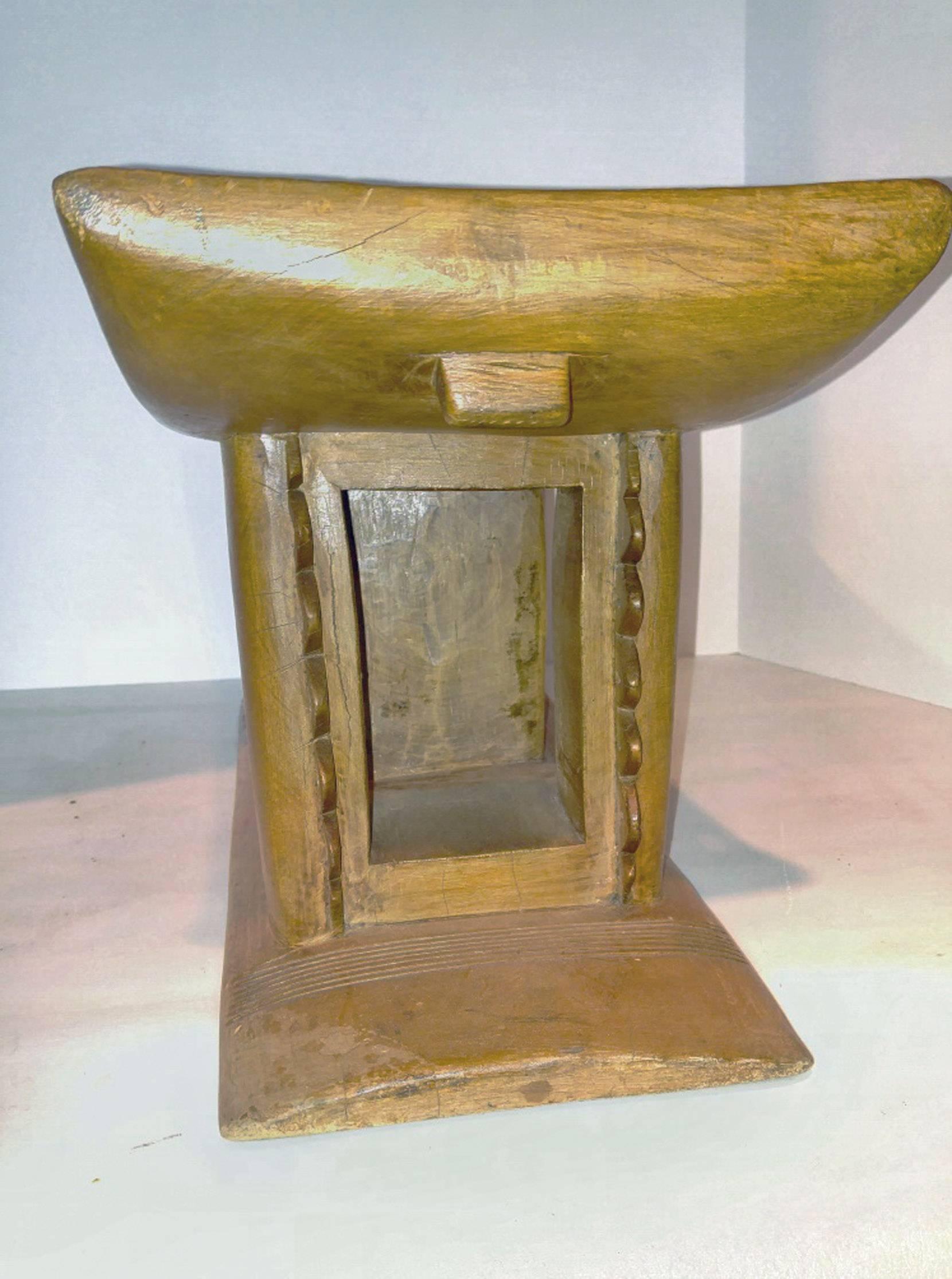 Ashanti Stool or End Table from Ghana In Good Condition In New York, NY
