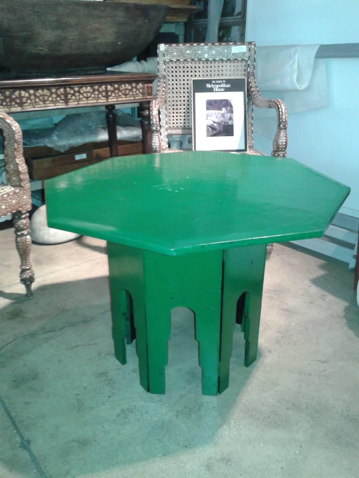 Green Octagonal Side Table  In Good Condition In New York, NY