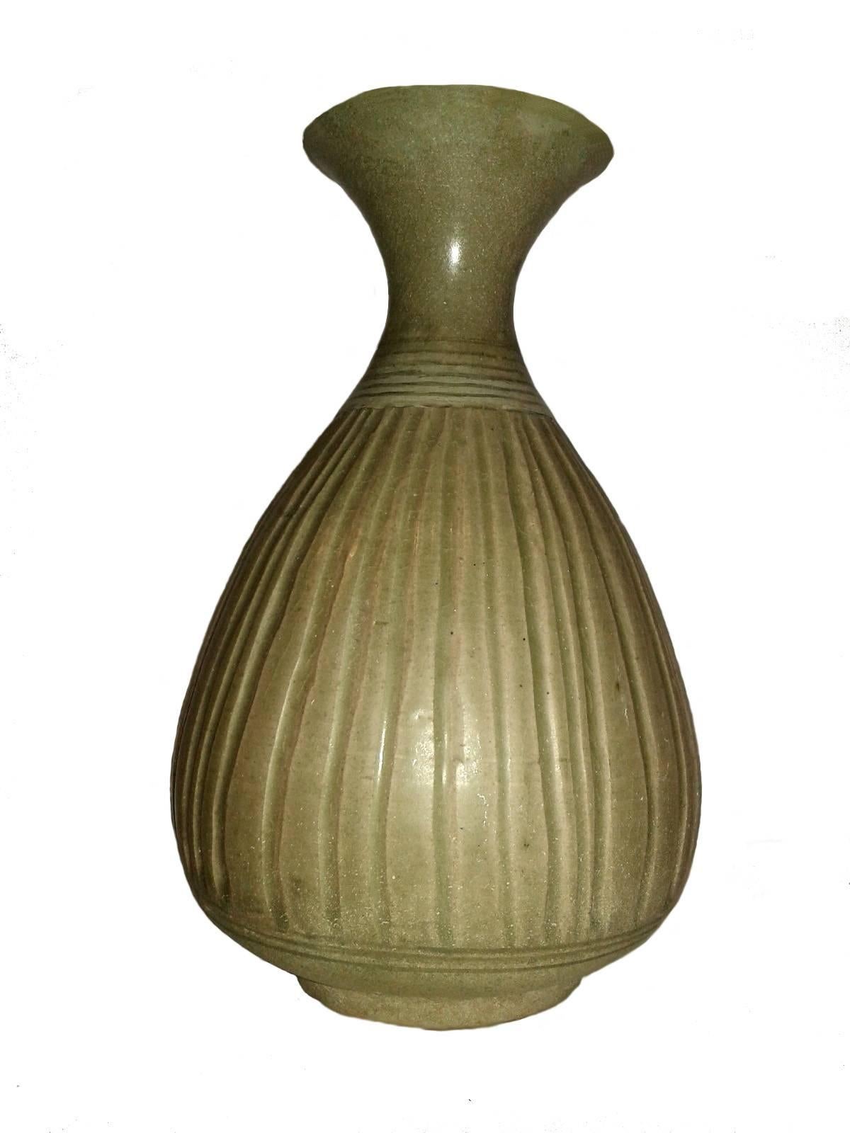 Selection of Thai Ceramic Vases In Excellent Condition In New York, NY