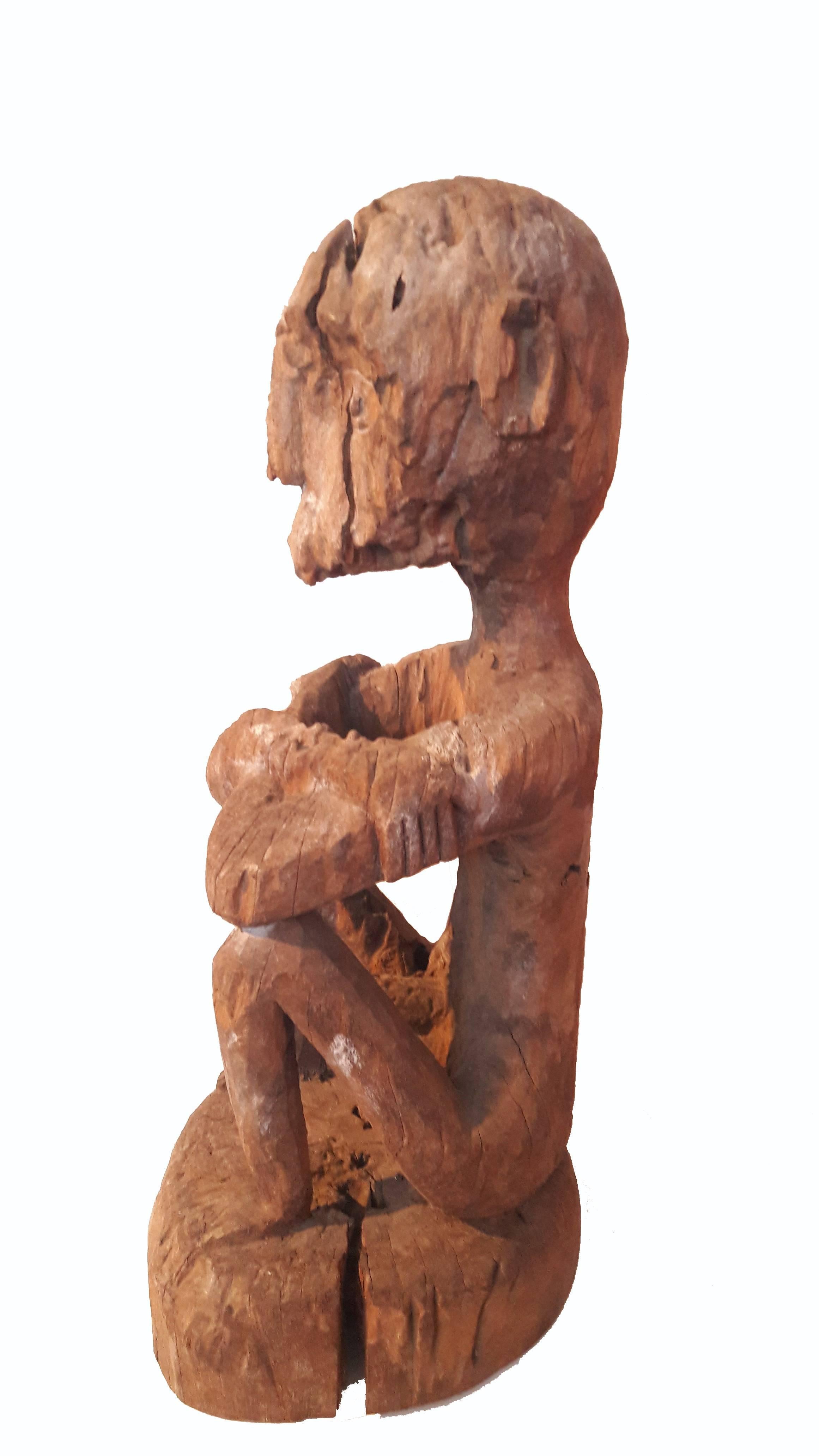 Early 20th Century Benu'aq Tribe Sculpture from Borneo In Distressed Condition In New York, NY