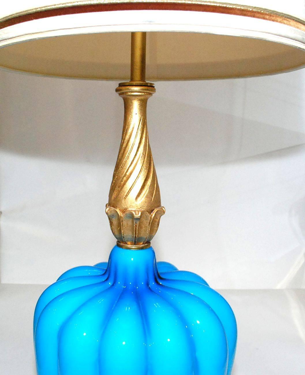 Mid-Century Modern Lampe de bureau italienne turquoise de Murano en vente