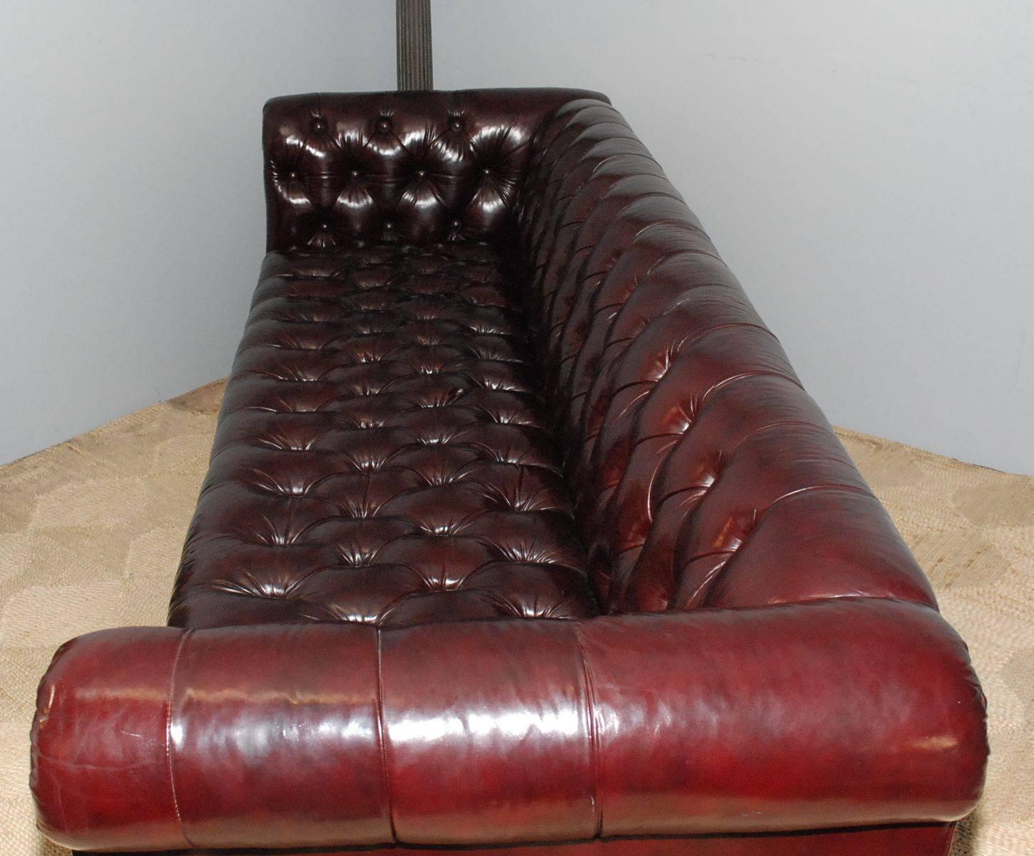 Burgundy Leather Chesterfield Sofa 2
