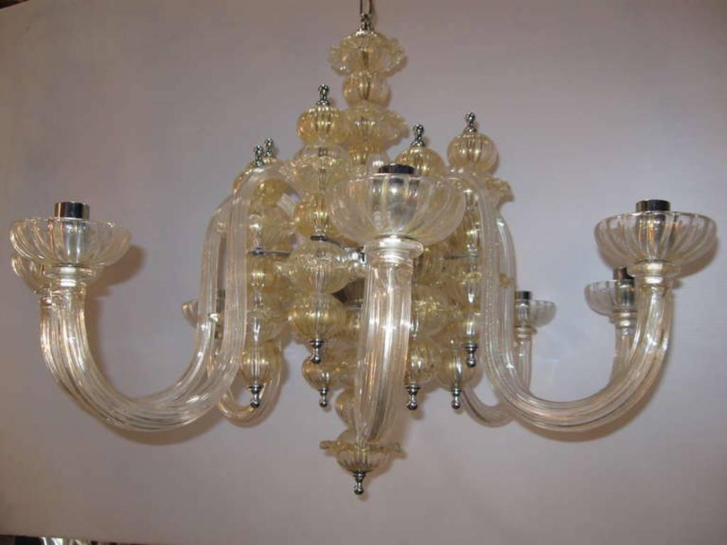 1960s eight lights Venetian gold infuse chandelier. Please note measurement is for fixture only (excludes chain and canopy).