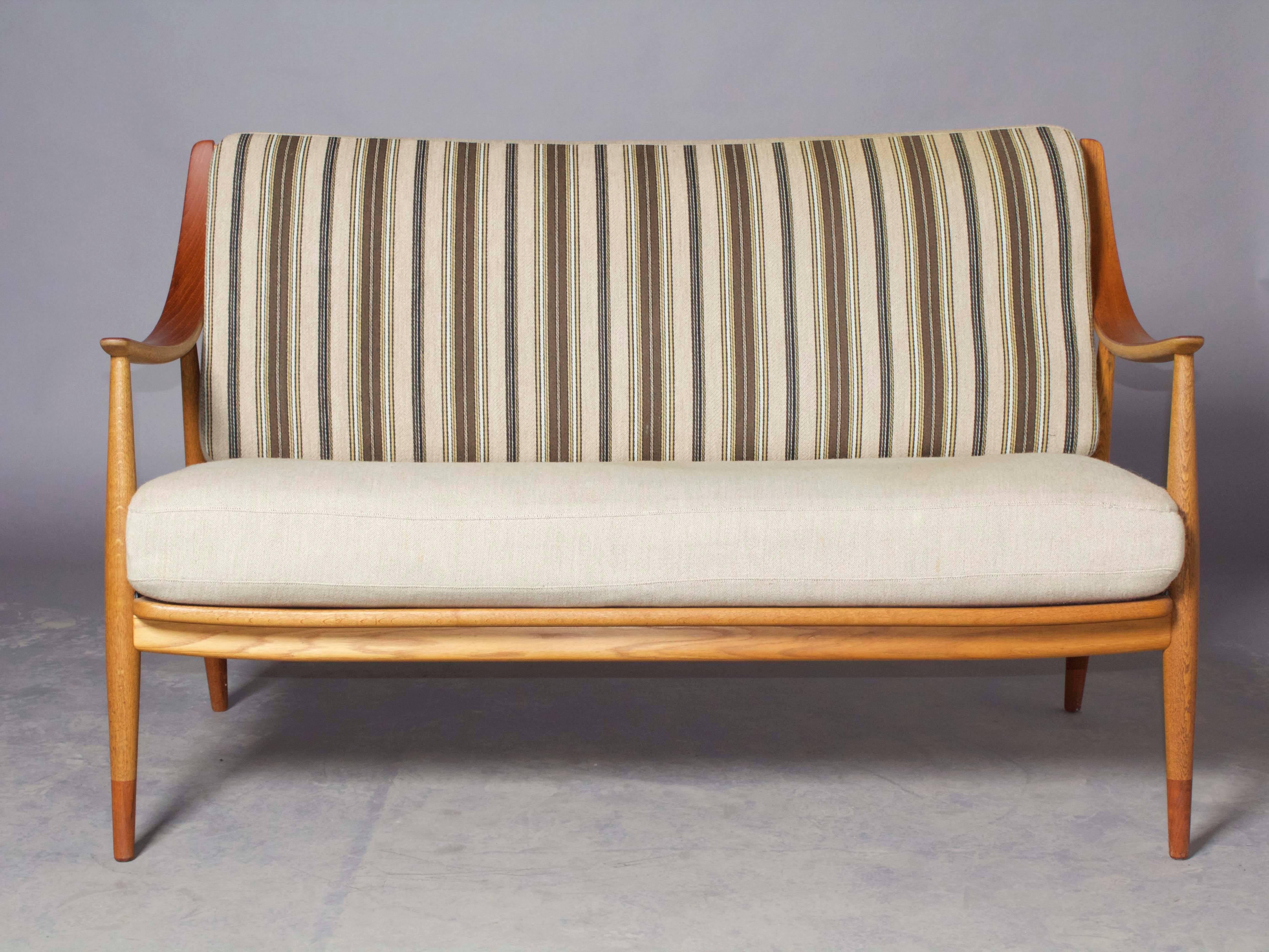 Love Seat #147 by Hvidt and Molgaard for France & Sons In Excellent Condition In New York, NY