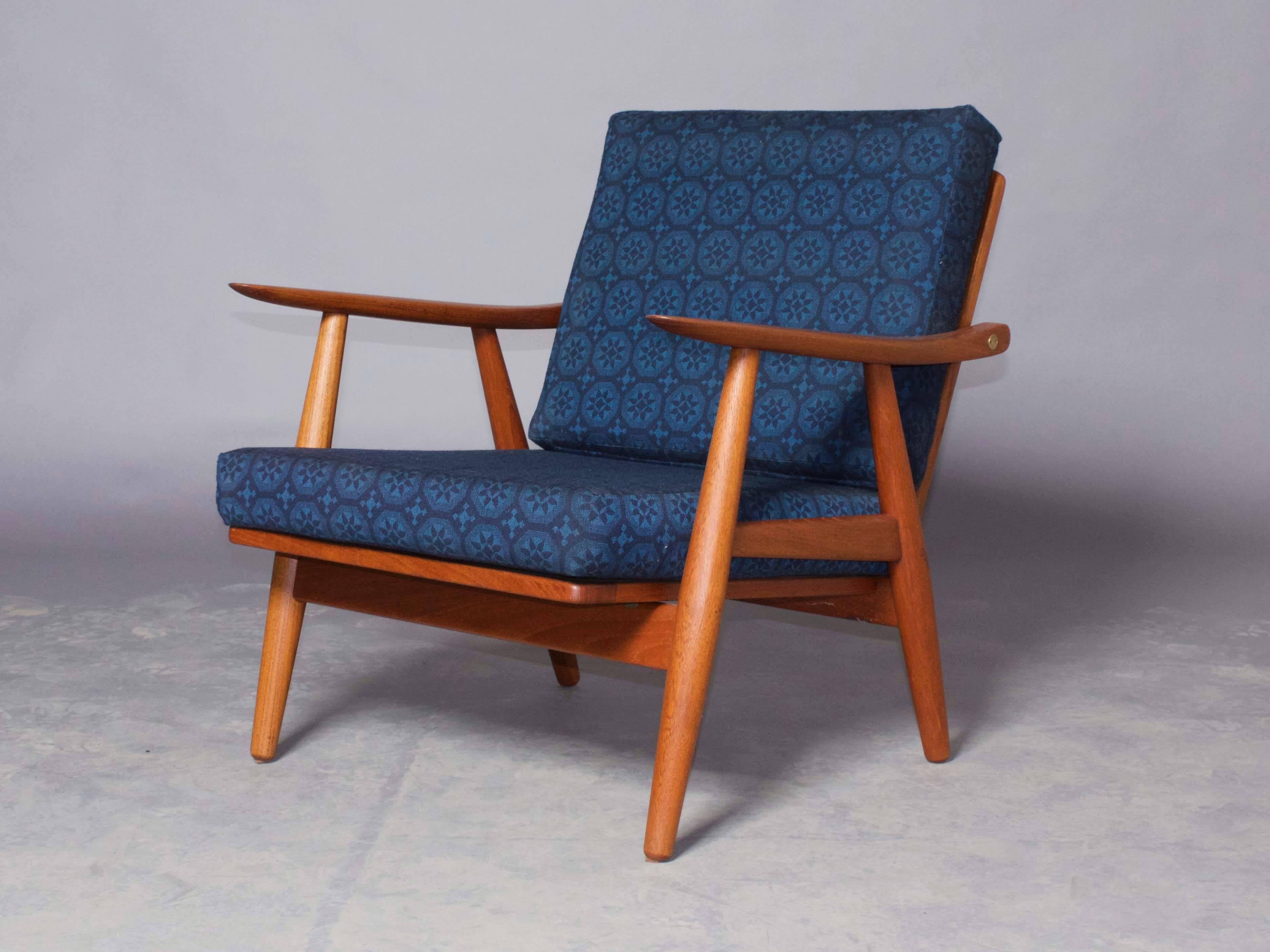 Hans Wegner GE-260 Teak Lounge Chair In Excellent Condition In New York, NY