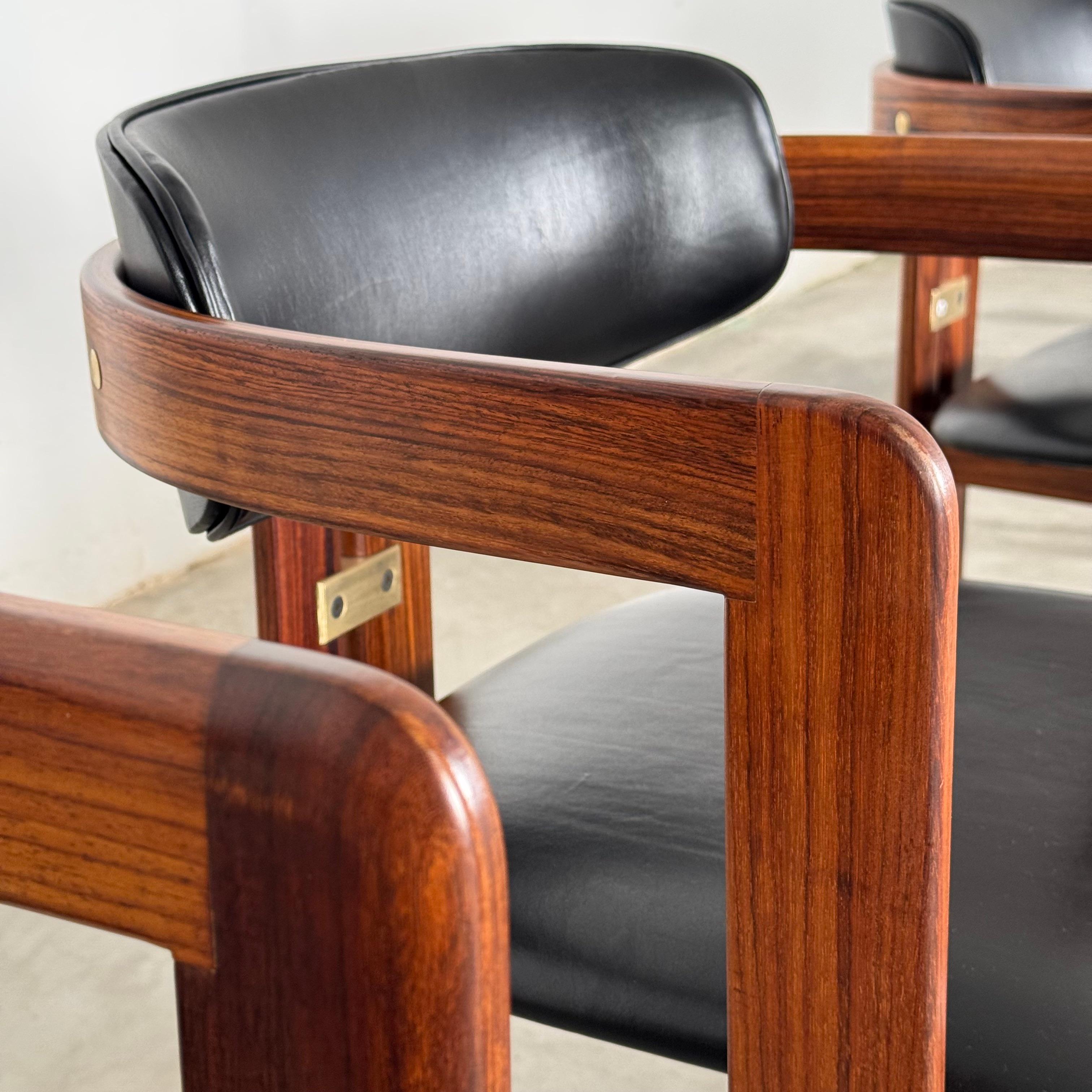 Großer Satz von acht „Pamplona“-Stühlen von Augusto Savini für Pozzi, 1965 (Leder) im Angebot