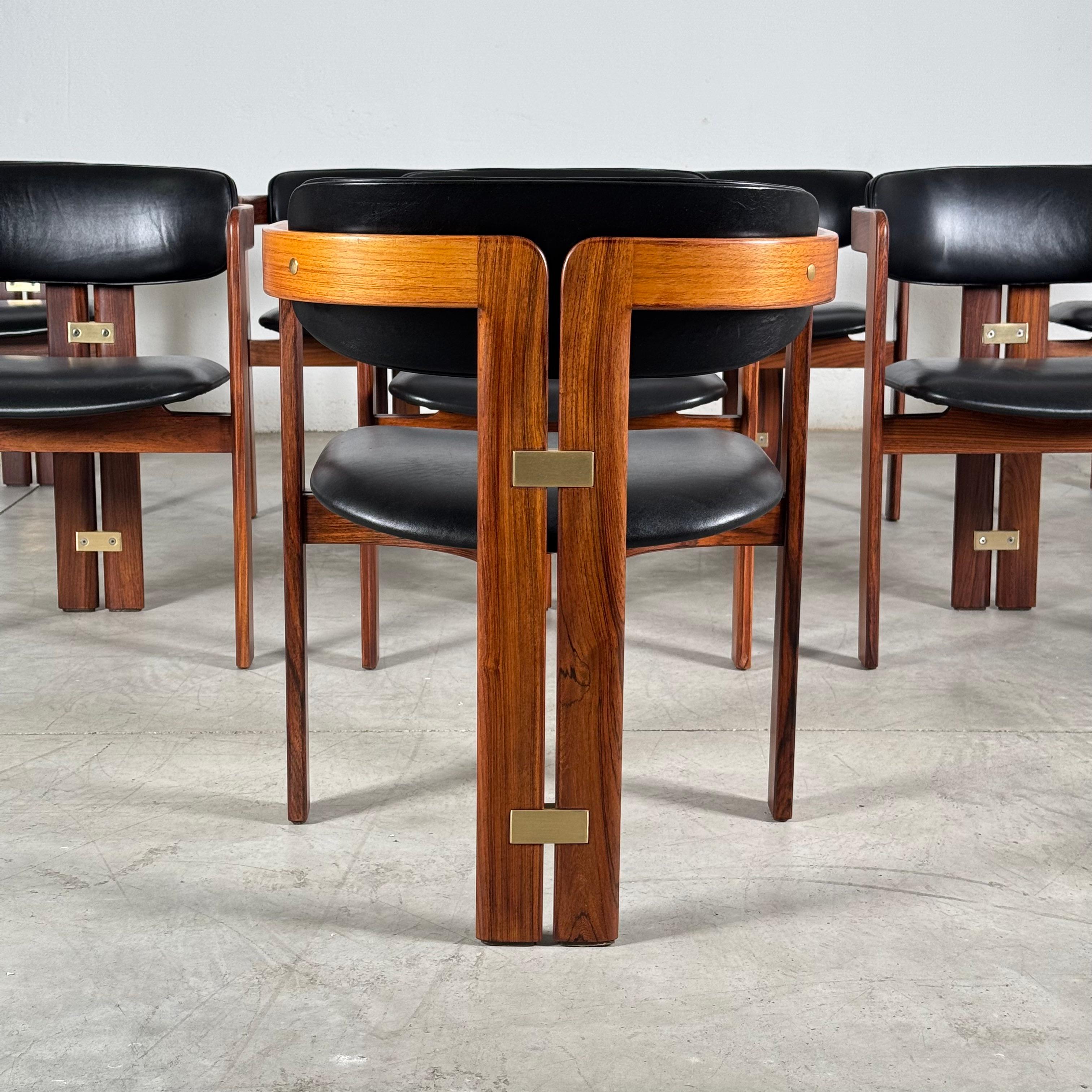 Großer Satz von acht „Pamplona“-Stühlen von Augusto Savini für Pozzi, 1965 (Handgefertigt) im Angebot