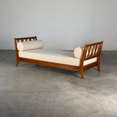 Lit de repos en merisier attribué à Gio Ponti pour Italbed, avec deux traversins, années 1950