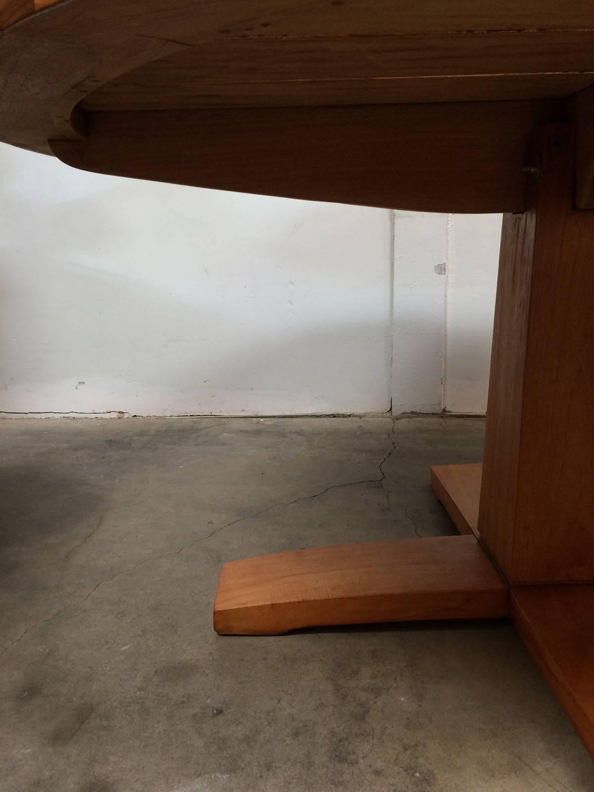 Teak Outdoor Dining Set, Sturdy Table and Chairs In Excellent Condition In Pasadena, CA