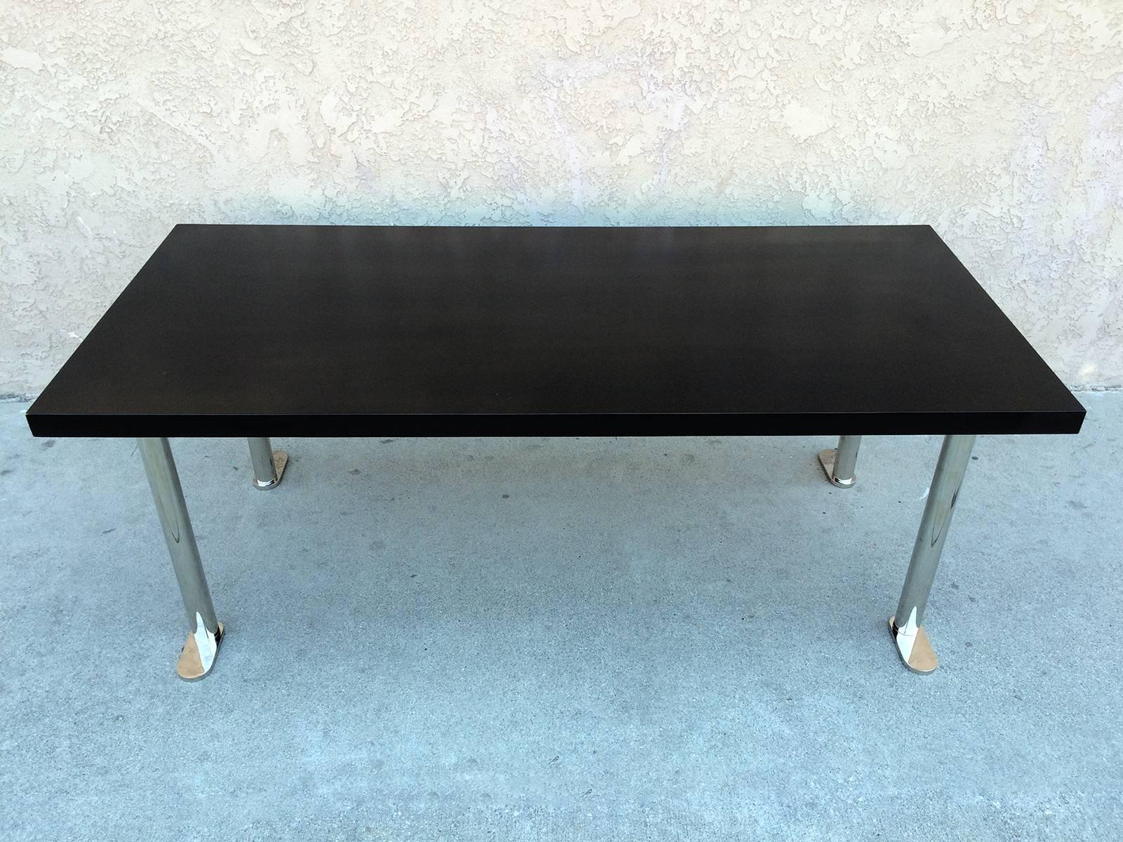 Architectural 1960s French Black Lacquered Dining Table In Good Condition In Pasadena, CA