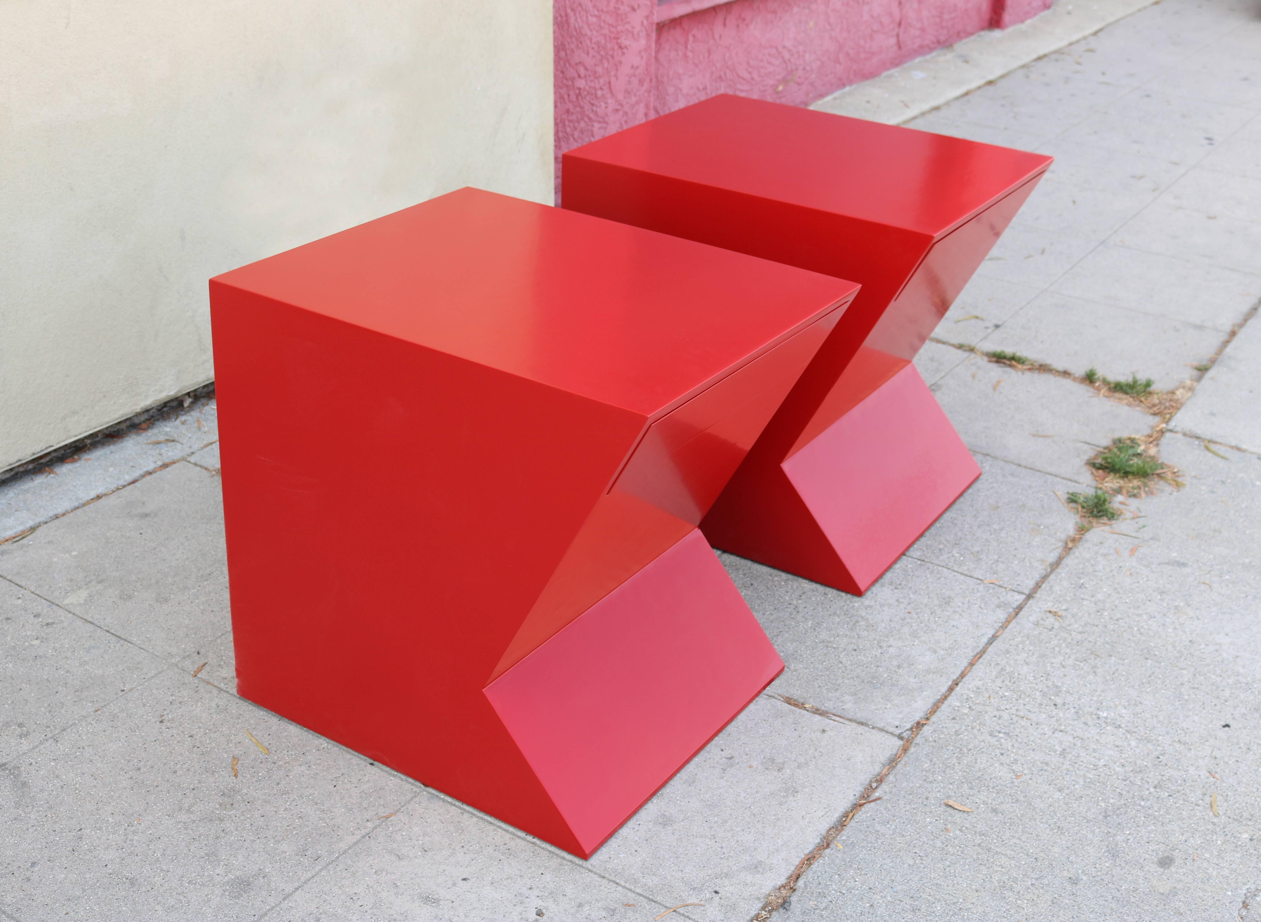 Post-Modern Architectural Cherry Red Lacquer Geometric Shaped Nightstands, Pair