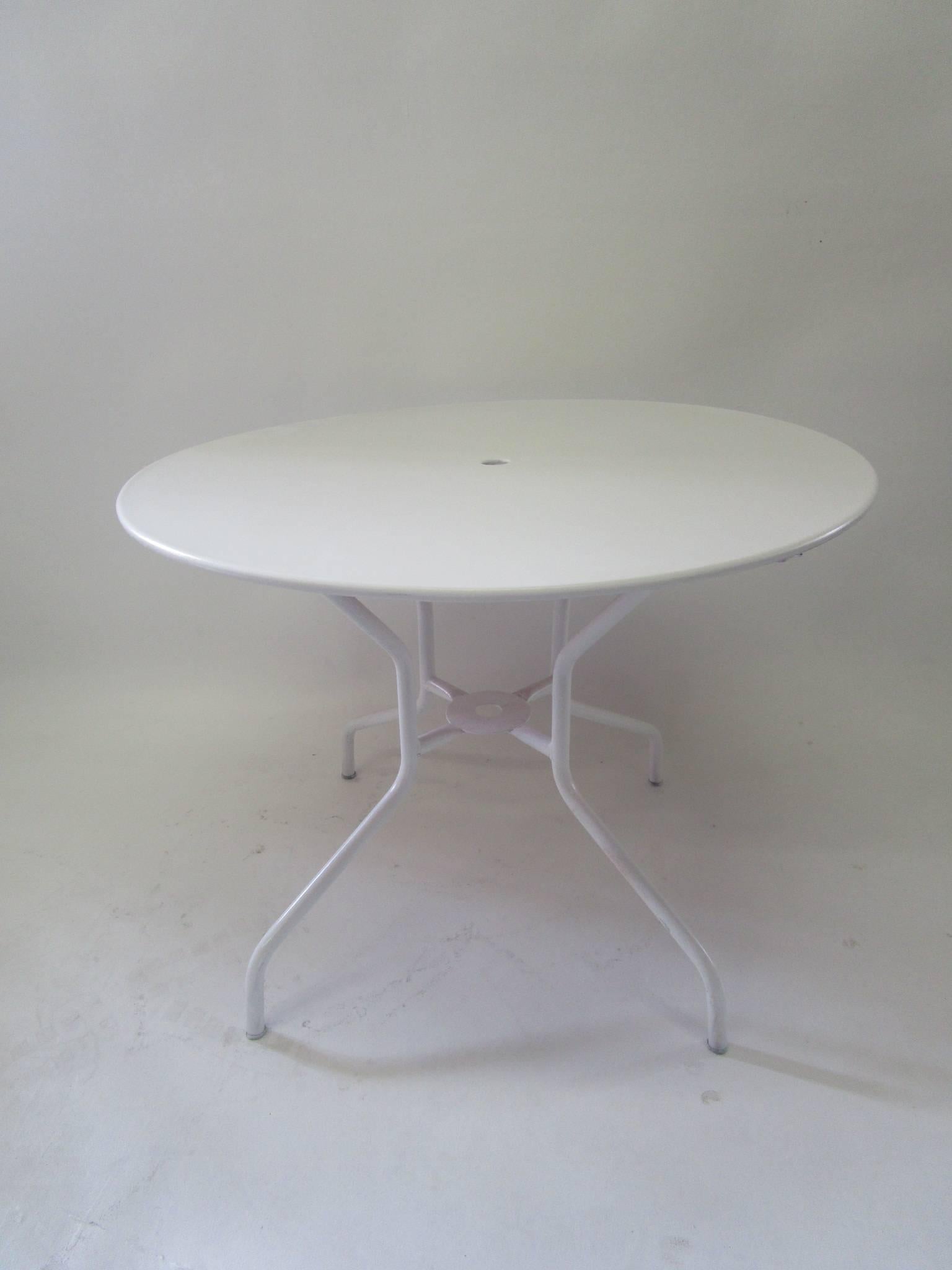 Mid-Century Modern Simple White Painted Steel French 1950s Table