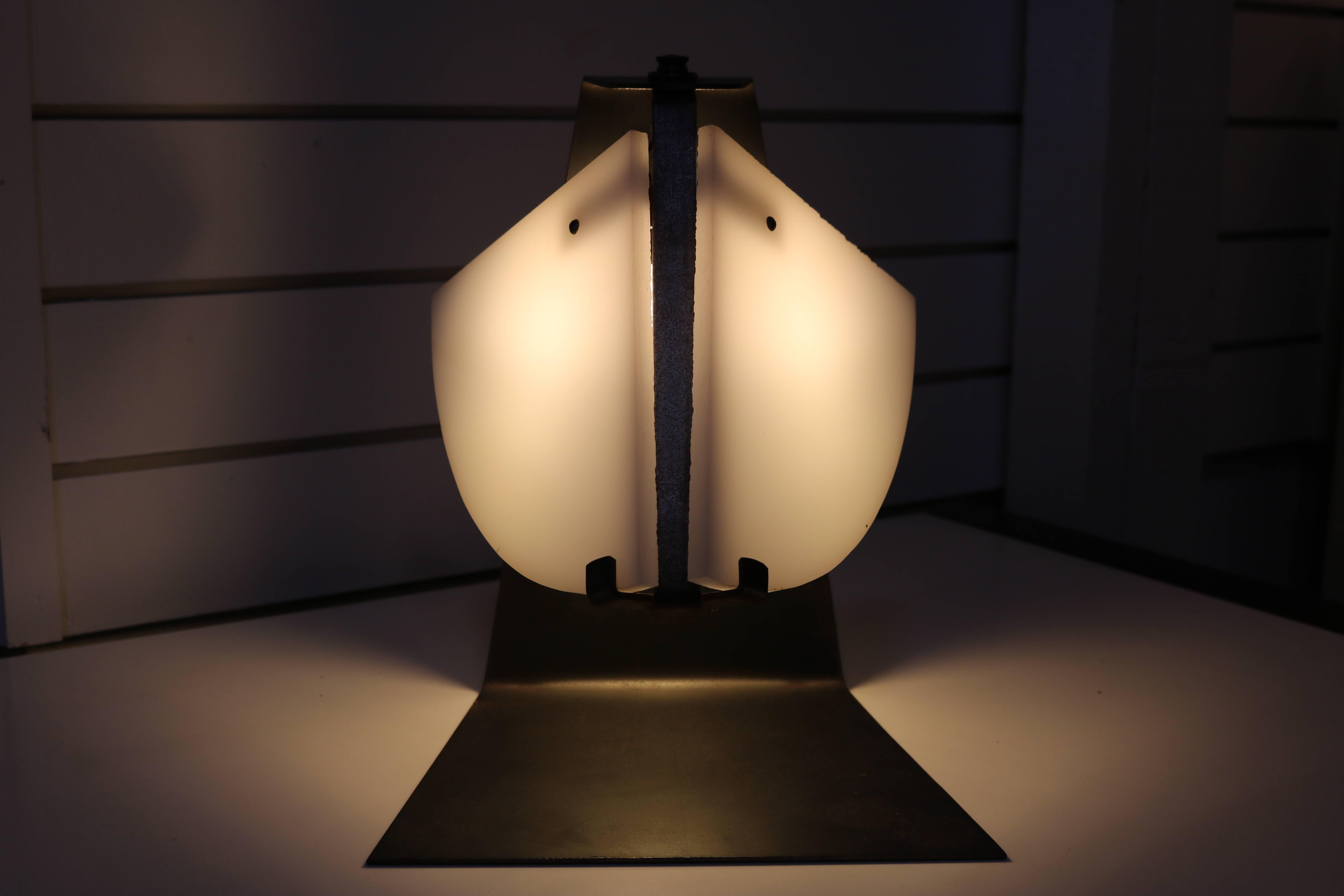 Quart de Rond Table Lamp in the Manner of Pierre Chareau In Excellent Condition In Pasadena, CA