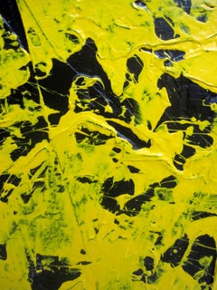 Peinture jaune, noire et argentée "The Mountain" par Gerald Campbell