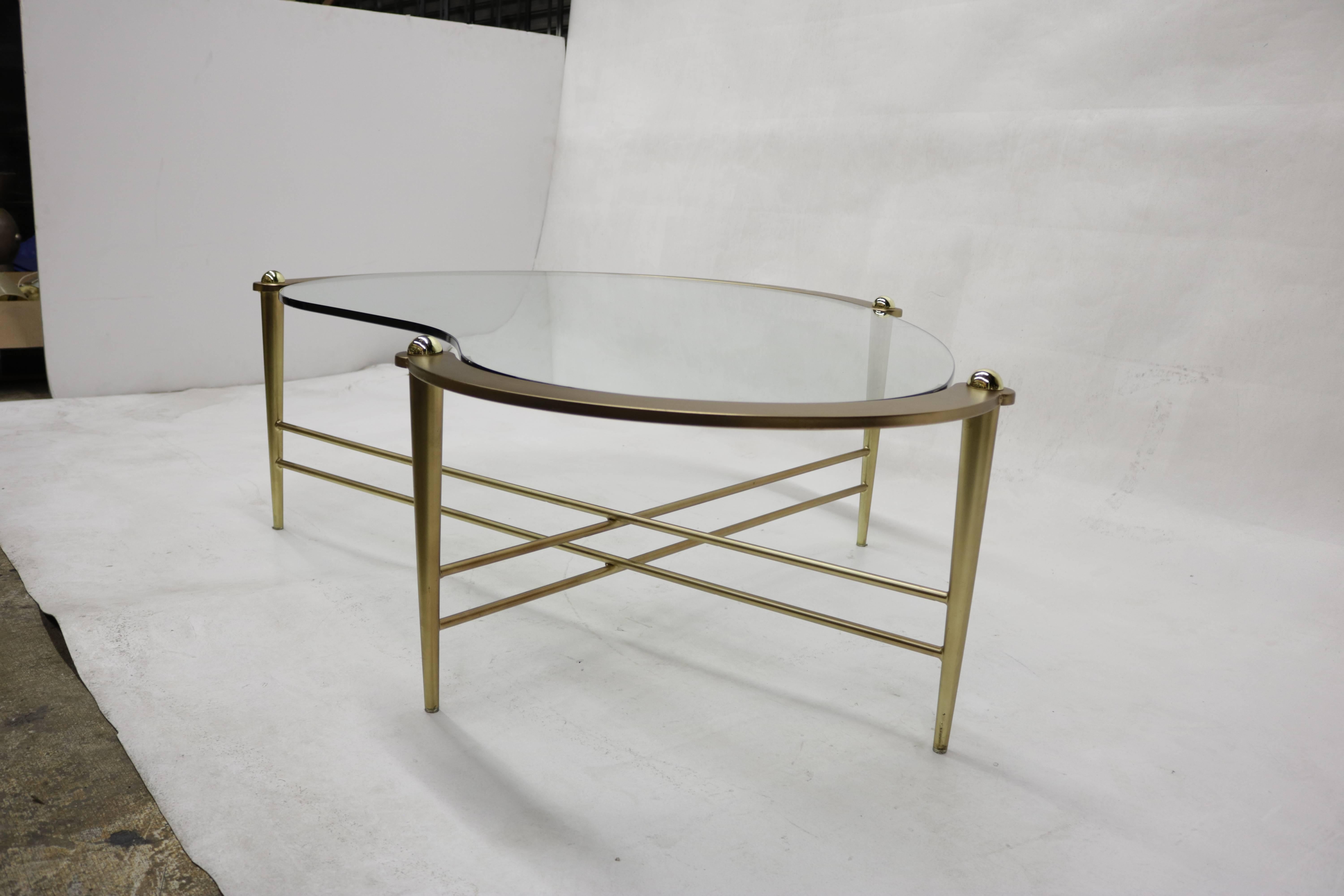 French 1960s Kidney Shape Top Coffee Table in Gilded Brass