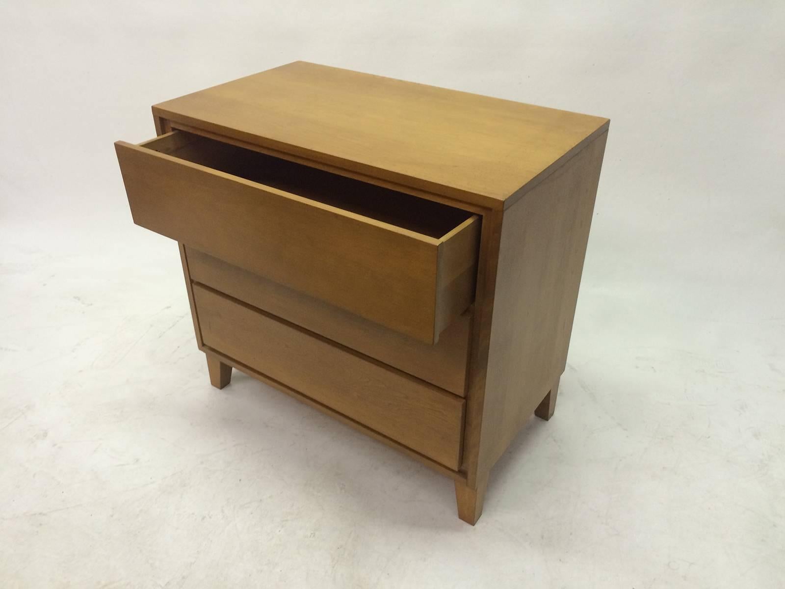 Mid-Century Modern Modern Maple Dresser by Russel Wright for Conant Ball 