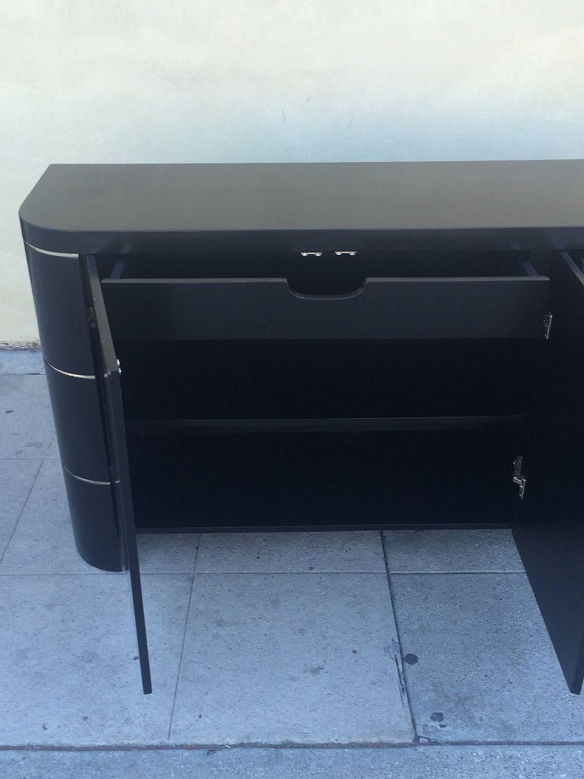 Sophisticated Three Door Credenza in Black Lacquer and Brass Banding In Excellent Condition In Pasadena, CA