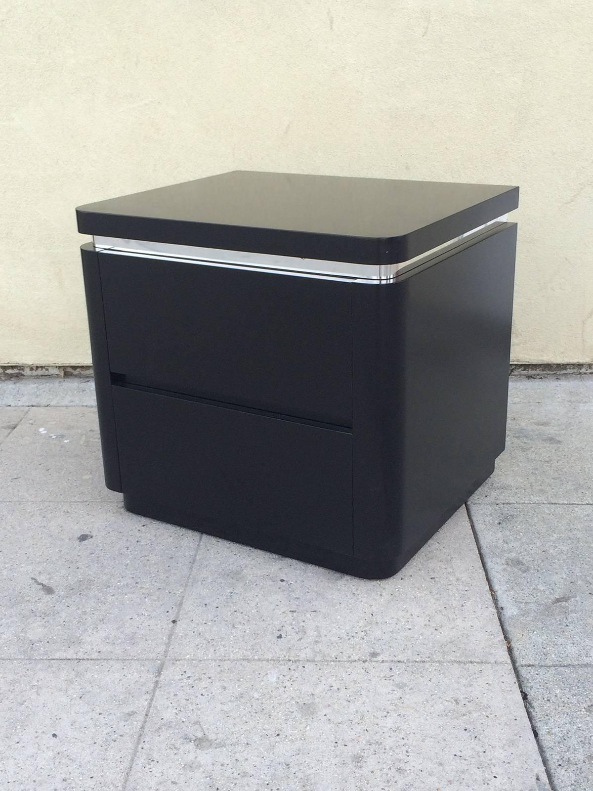 Mid-Century Modern Elegant Nightstands in Black Lacquer and Brushed Steel Banding