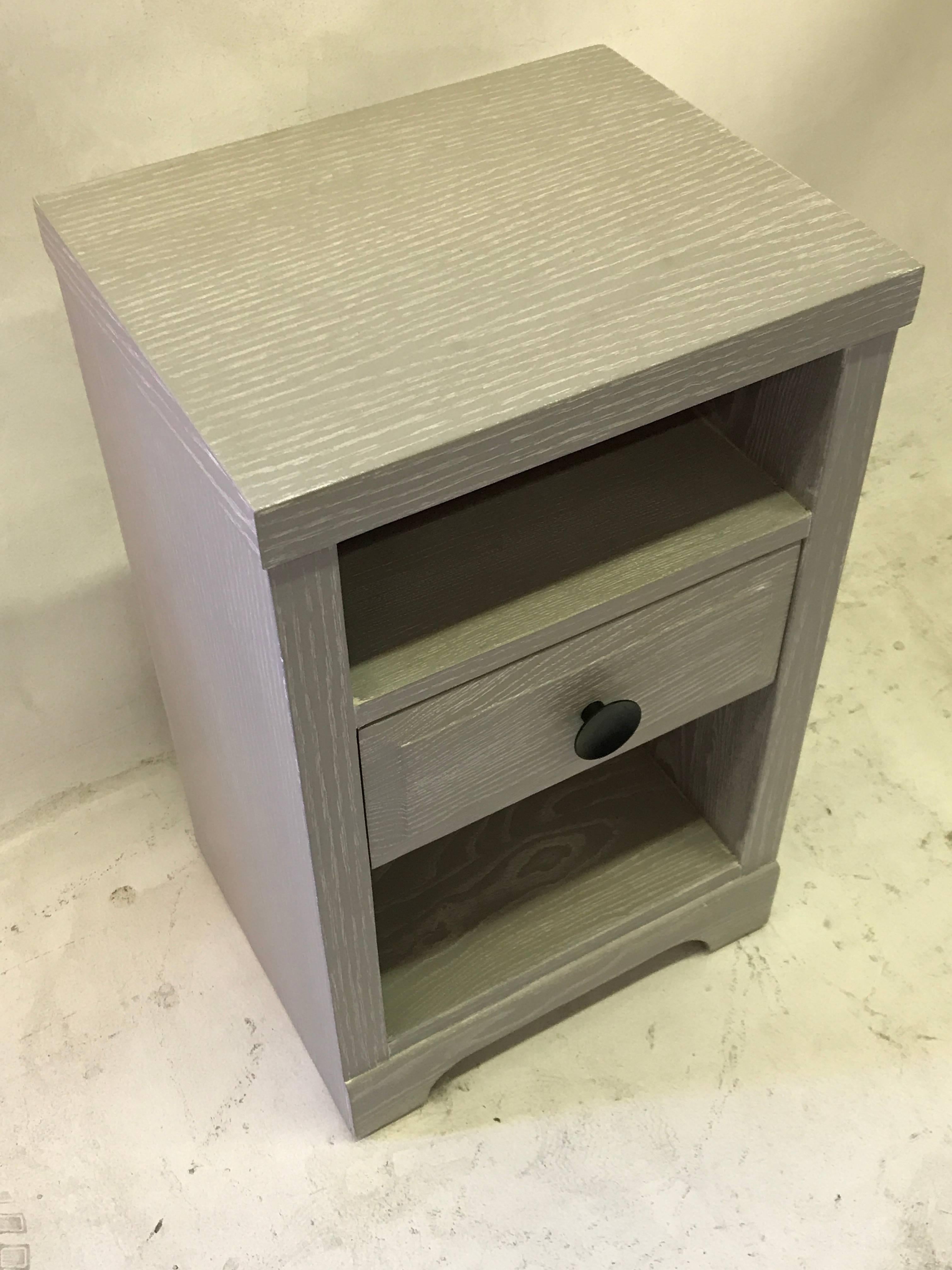 Mid-Century Modern Pair of Gray Cerused Mid-Century Nightstands