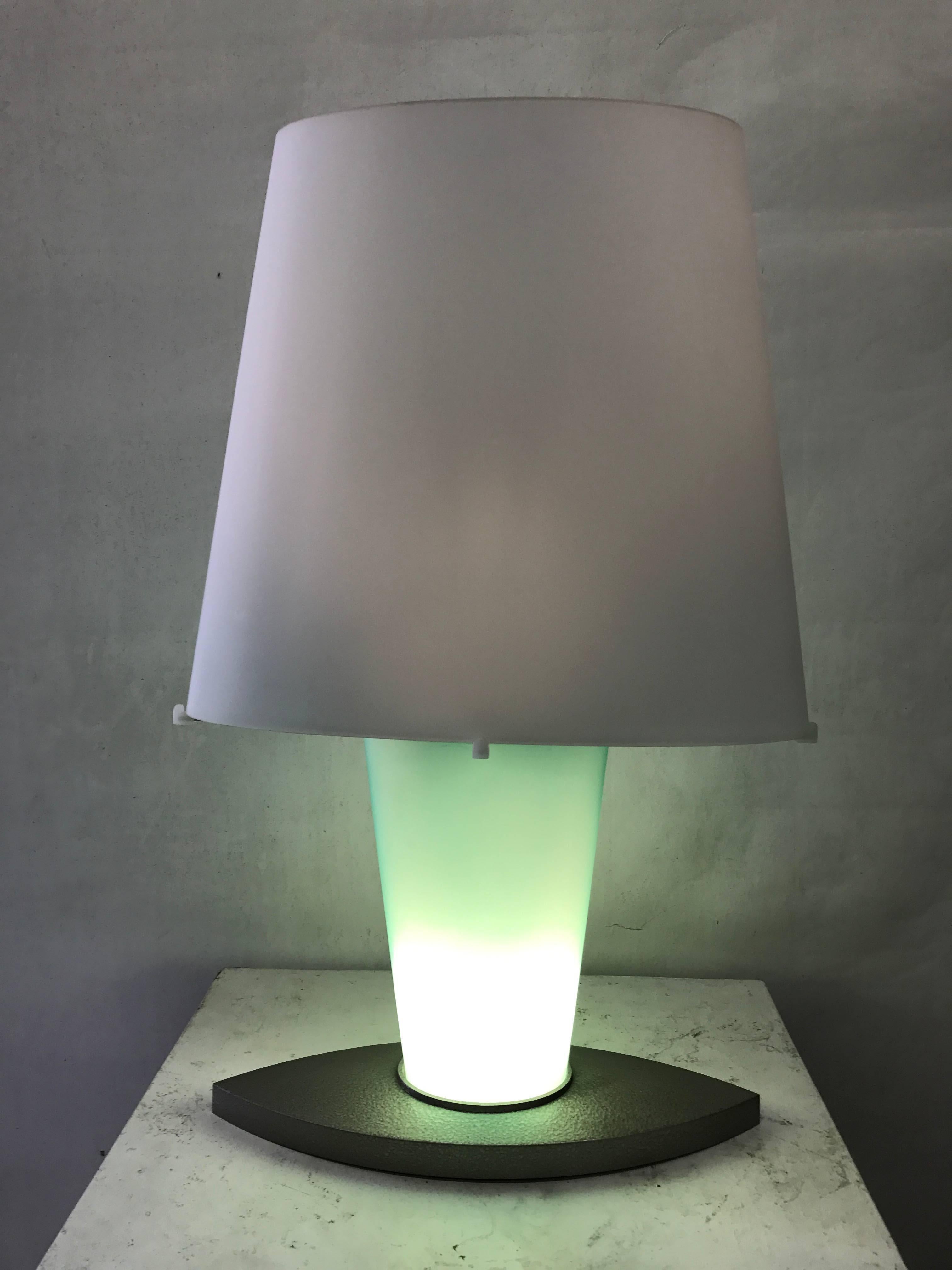 Post-Modern Model 2850 XL Sanded Glass Lamp by Fontana Arte