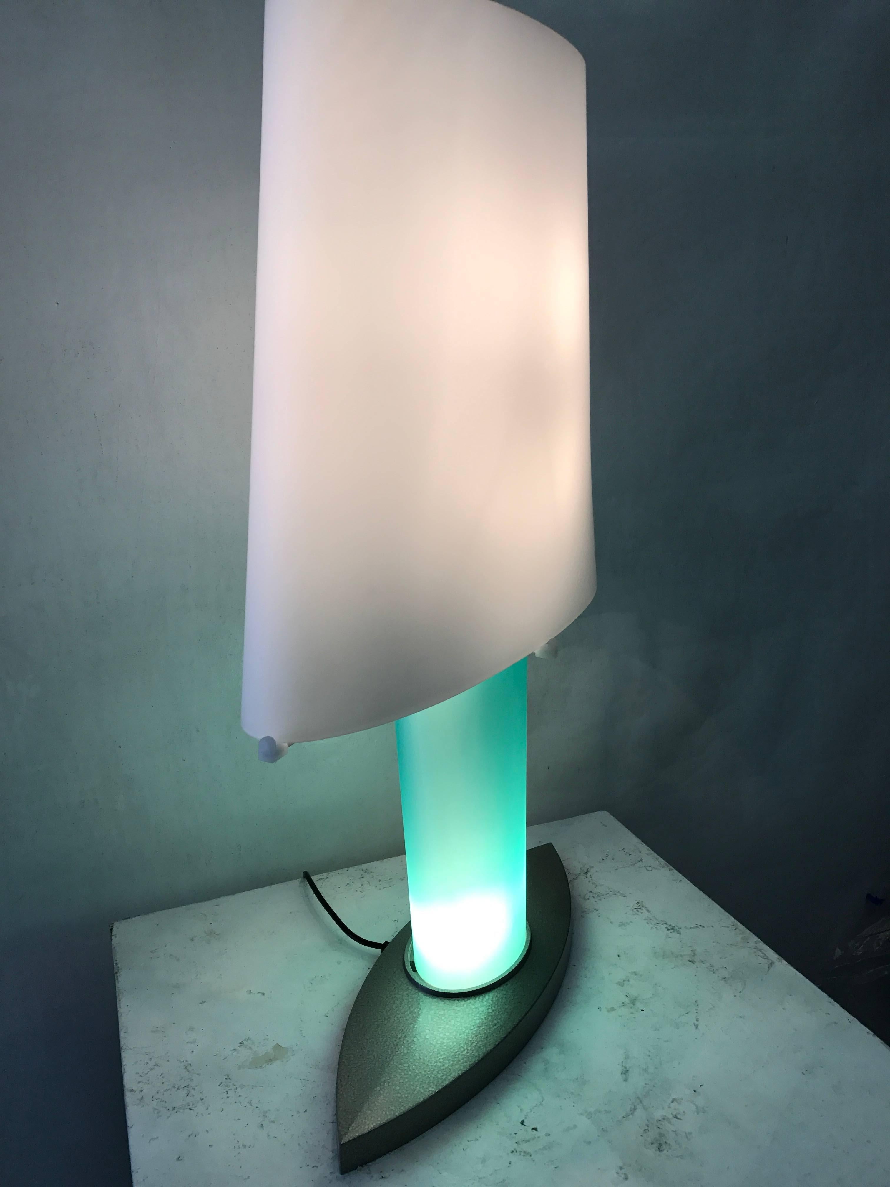 20th Century Model 2850 XL Sanded Glass Lamp by Fontana Arte