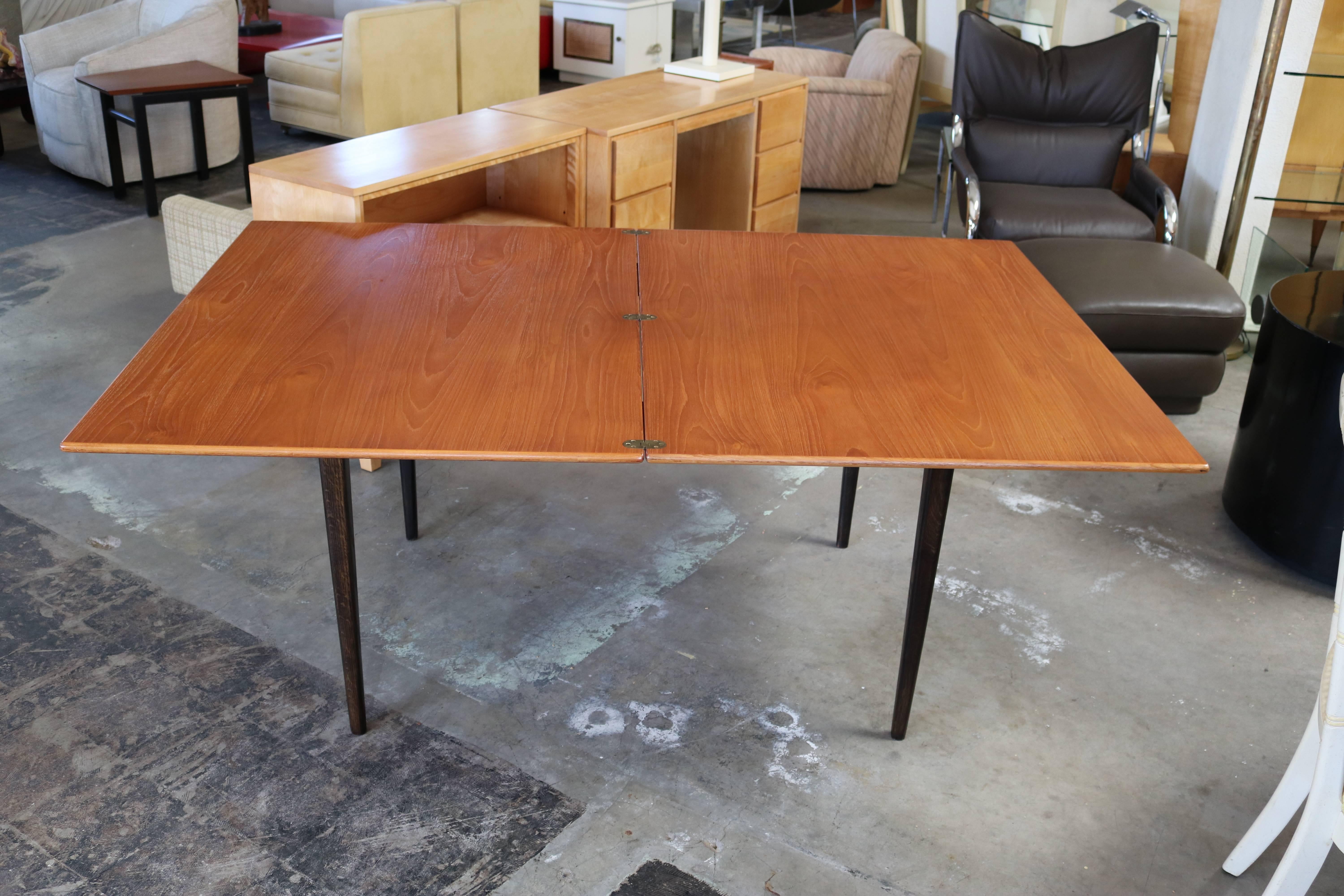dux dining table