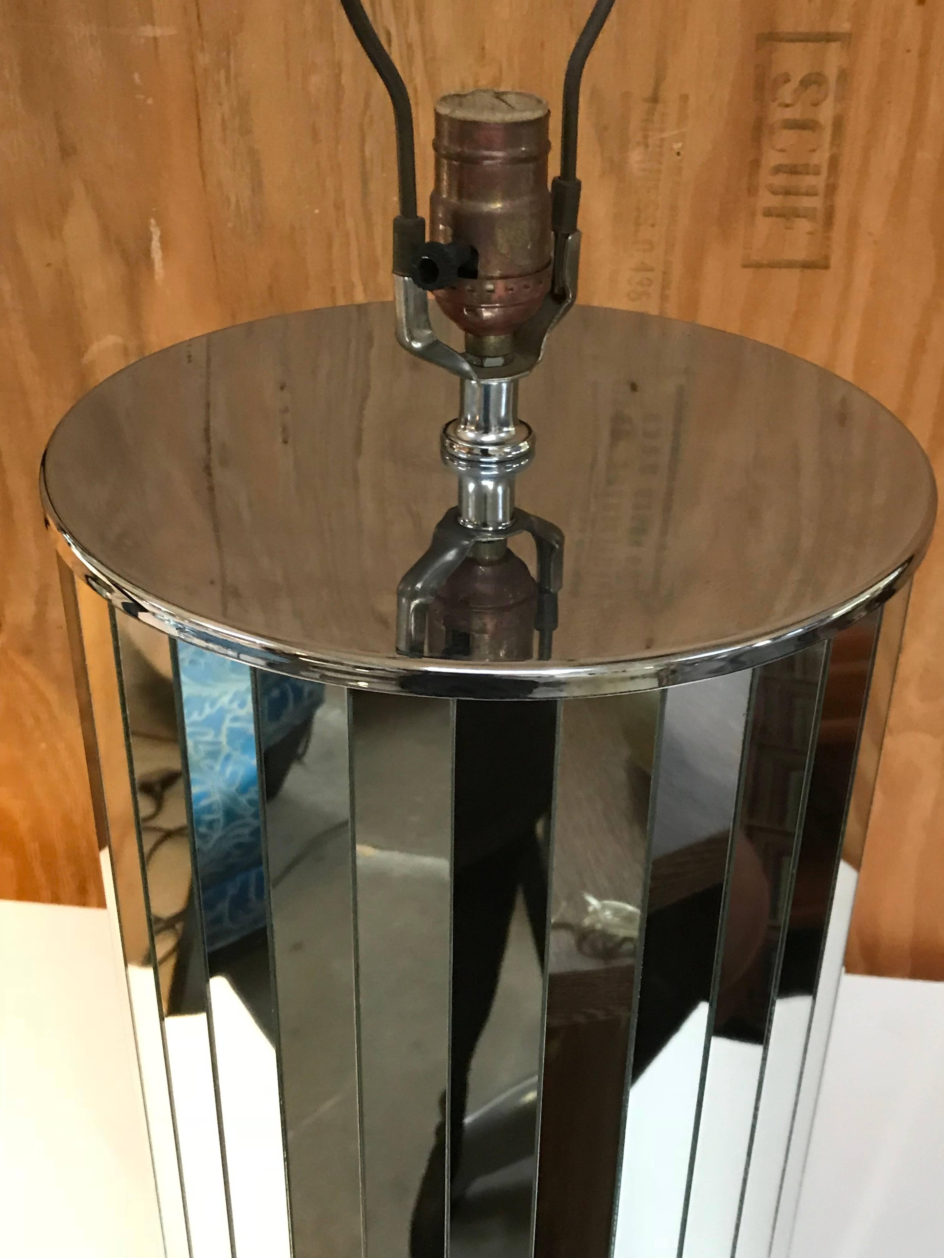Large Chrome and Panelled Mirror Table Lamp In Excellent Condition In Pasadena, CA