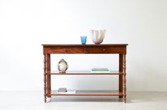 1800 servante French console table with refined legs