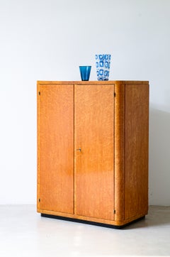 1930's cabinet in maple burn