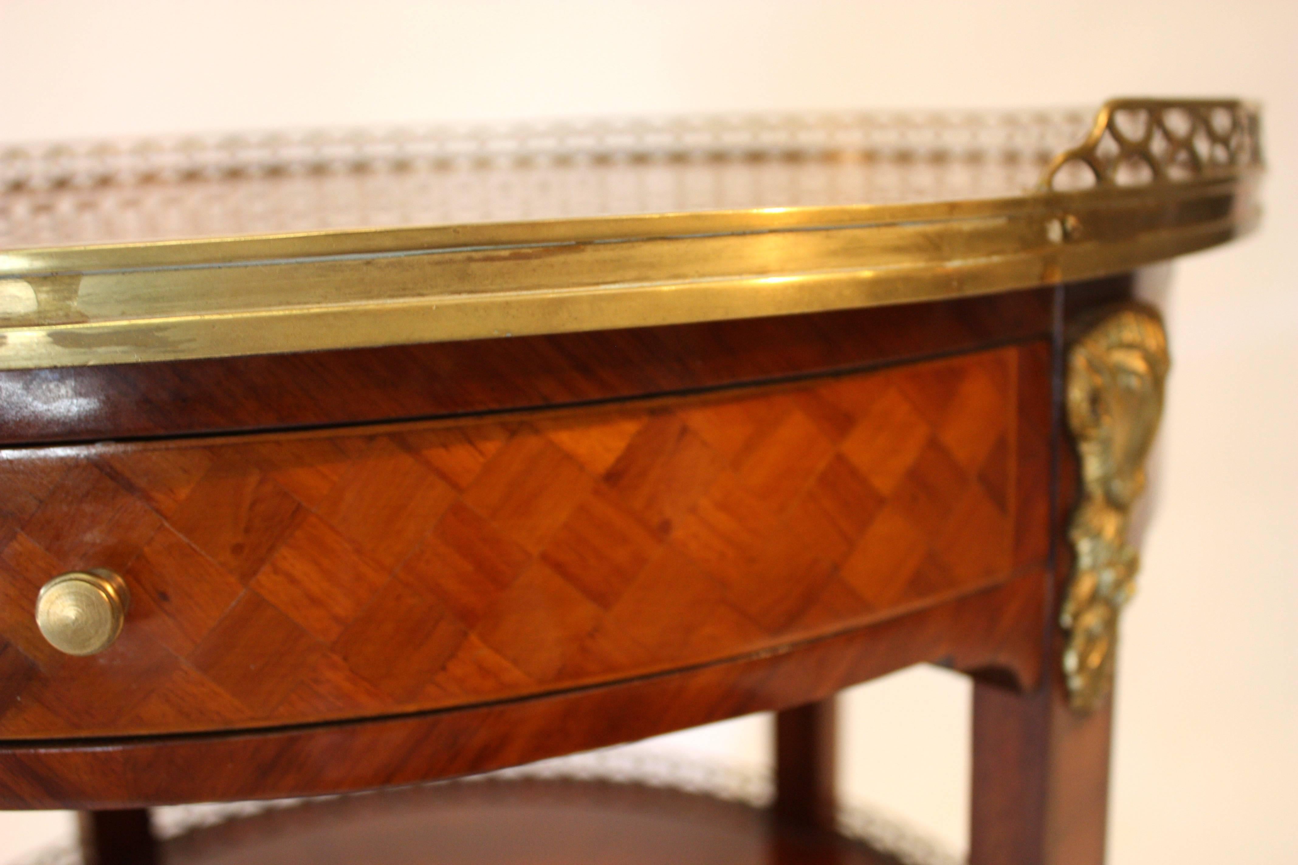 Brass Trimmed Side Table In Excellent Condition In Southampton, NY