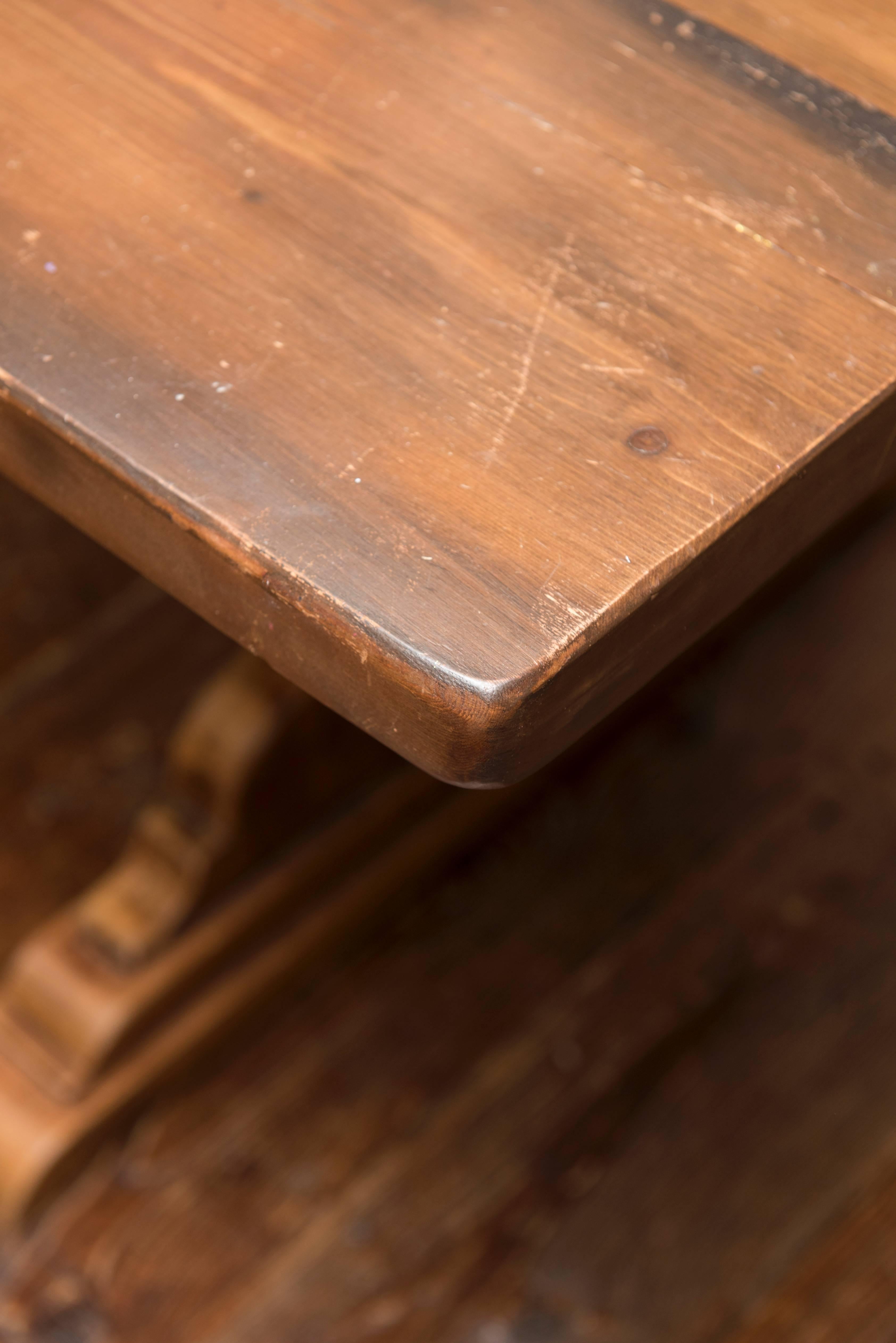 Classic patina breakfast table.