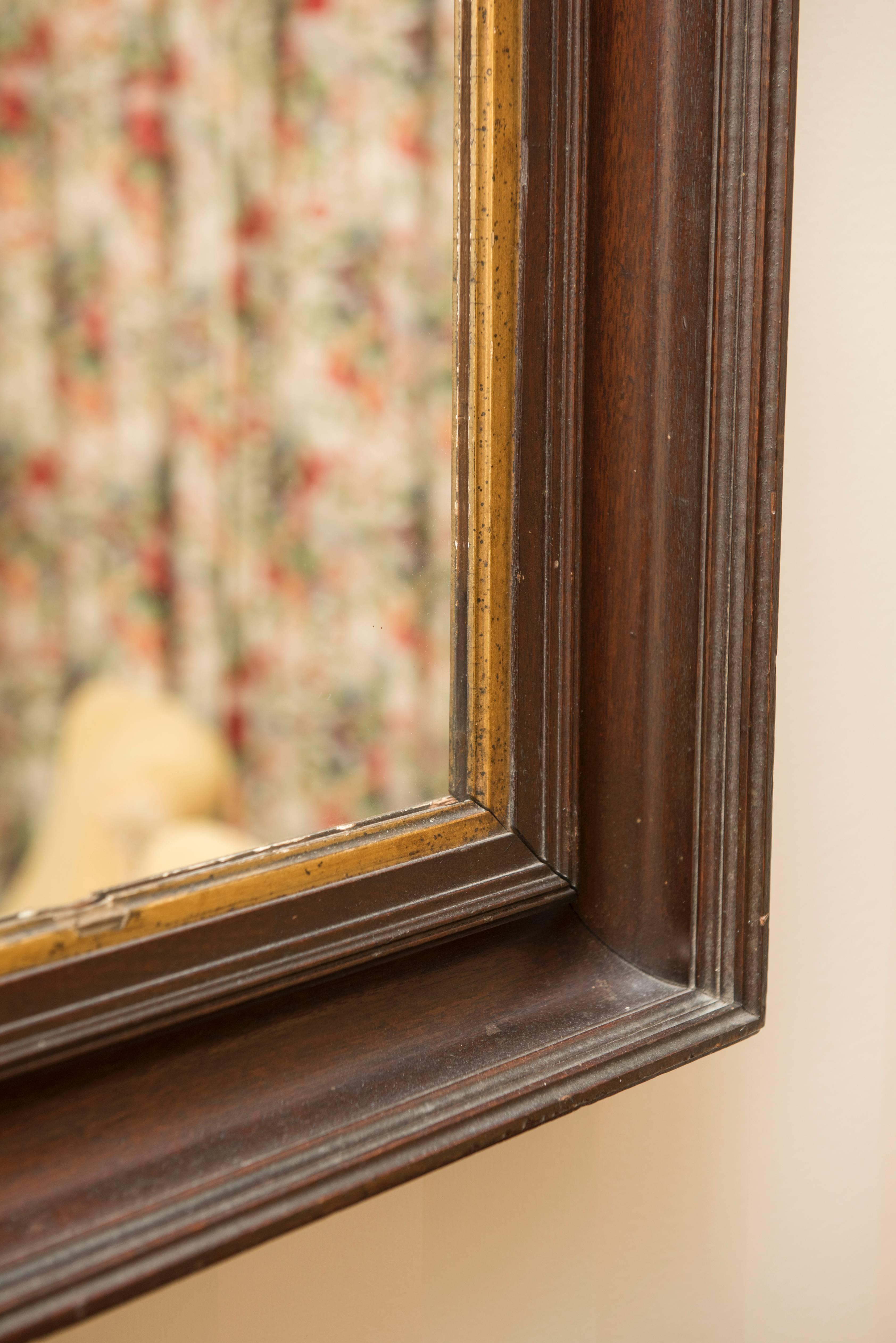 Mahogany Antique Mirror In Good Condition For Sale In Southampton, NY