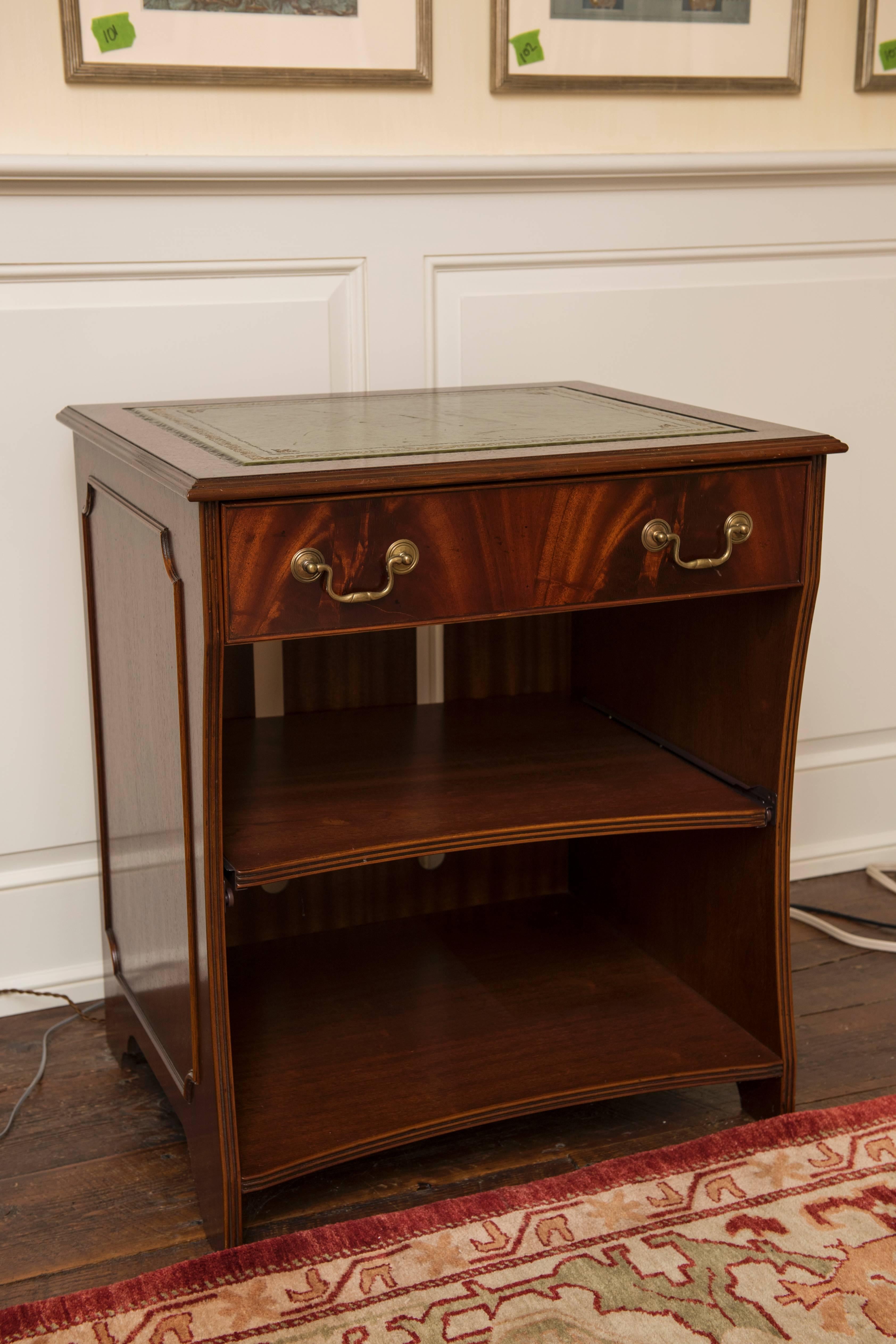 Mid-20th Century Flame Mahogany Side Table For Sale