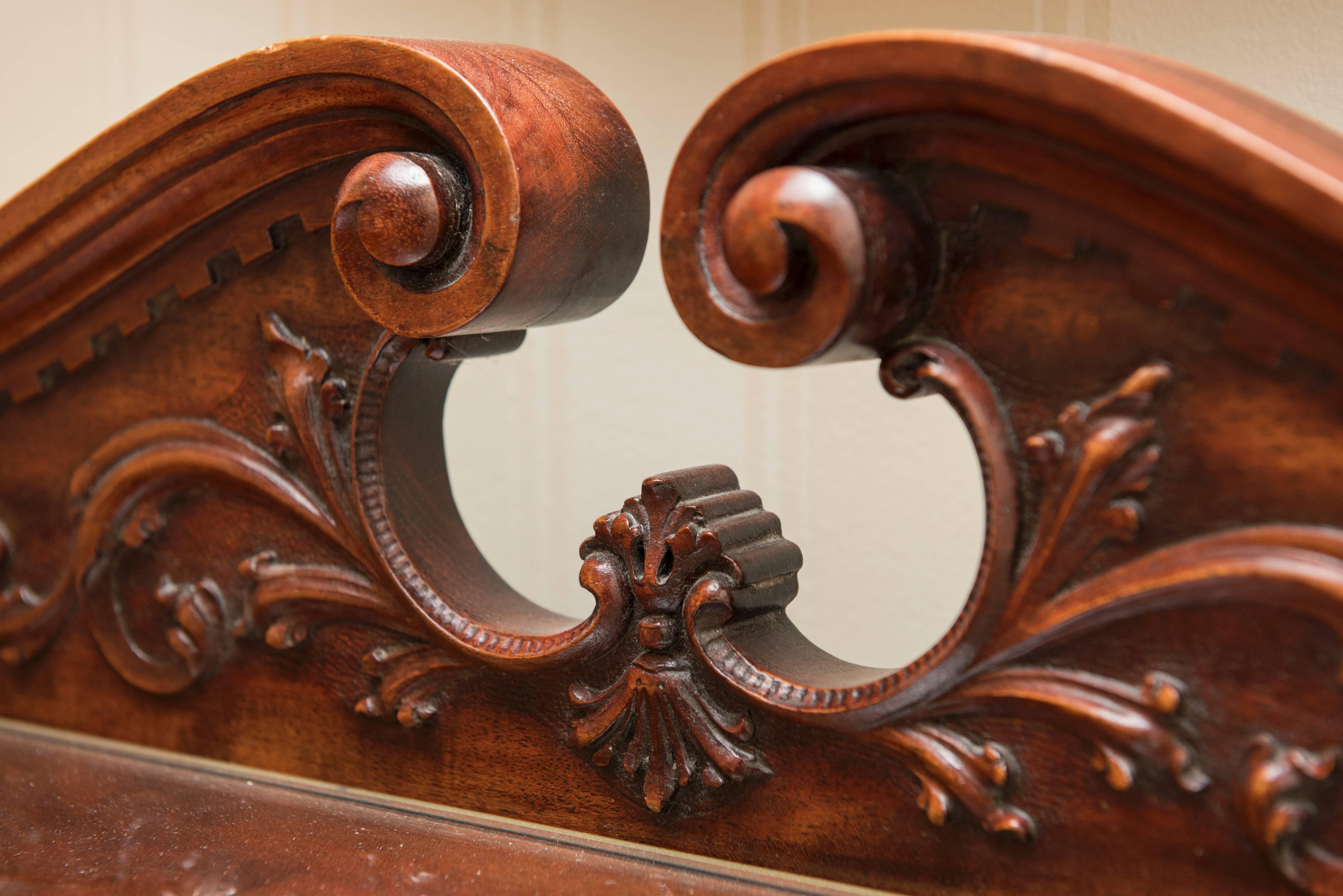 Mother-of-Pearl Marquetry Dresser In Excellent Condition In Southampton, NY