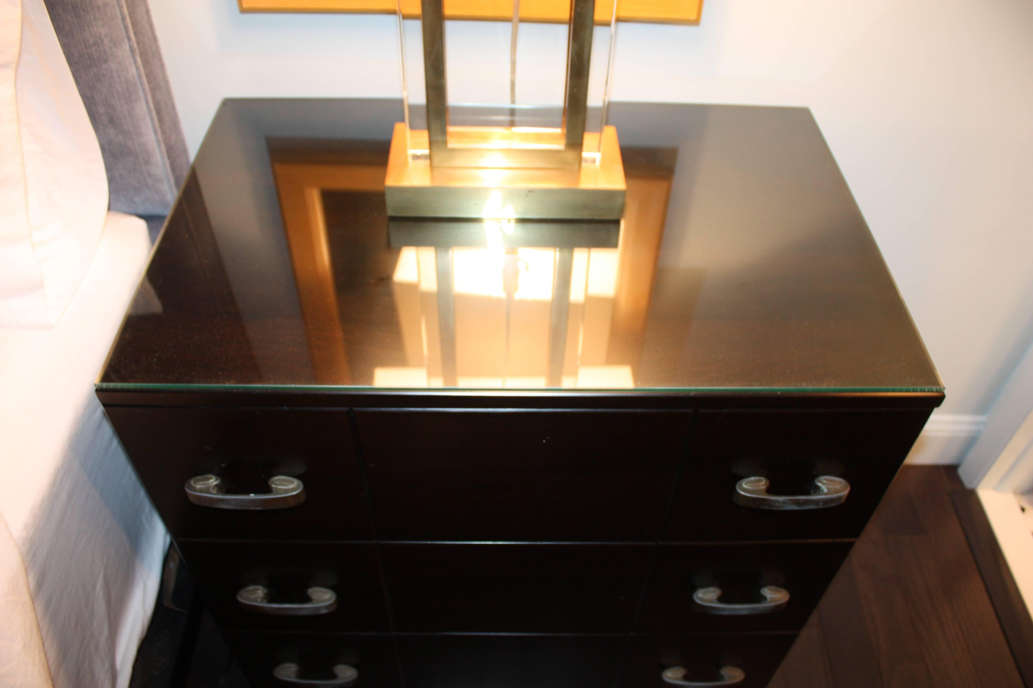 Mid-20th Century Pair of Bedside Chests For Sale