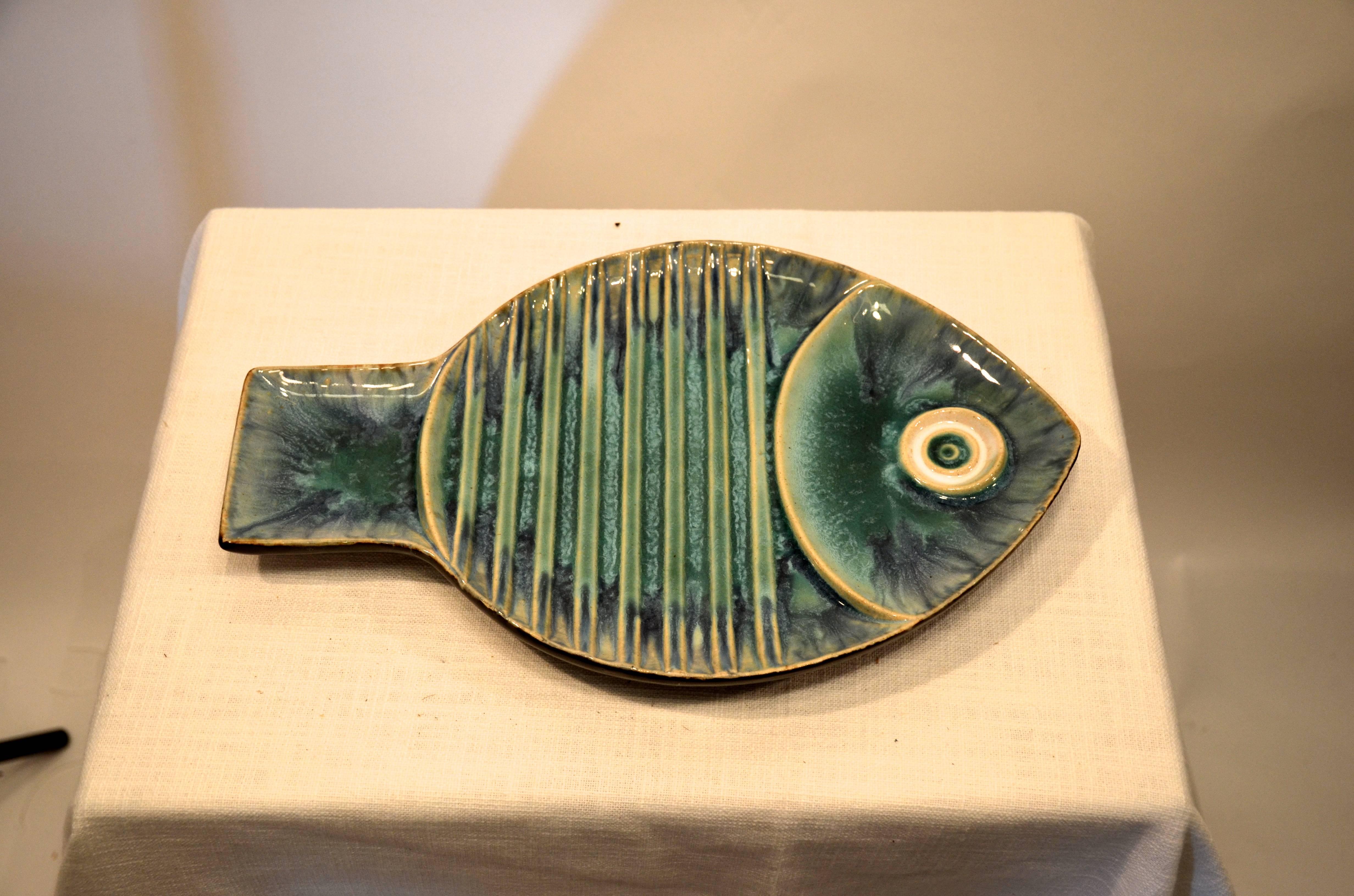 Medium Fish Platter In Good Condition For Sale In Southampton, NY