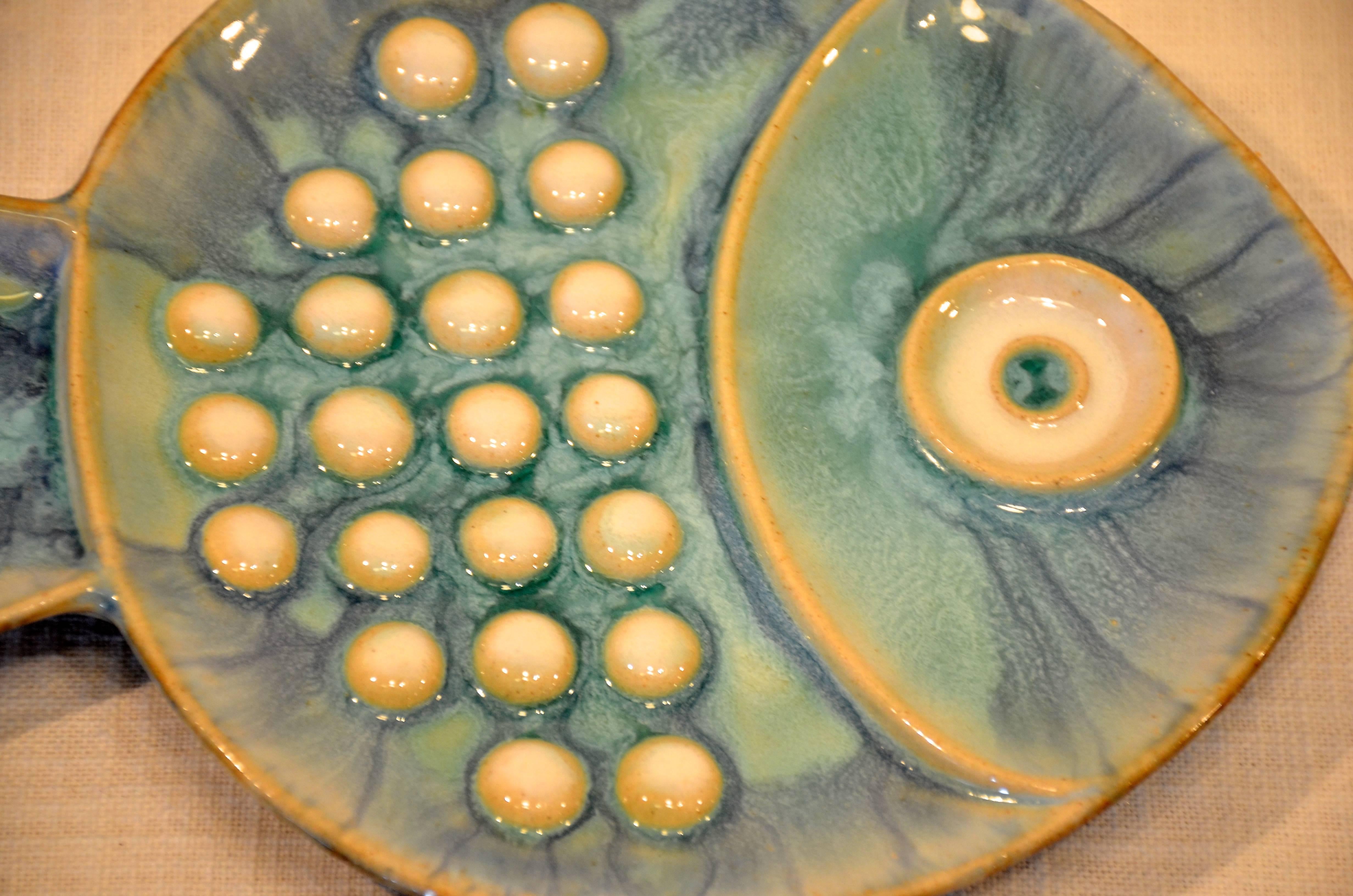 Small Round Fish Platter In Good Condition For Sale In Southampton, NY