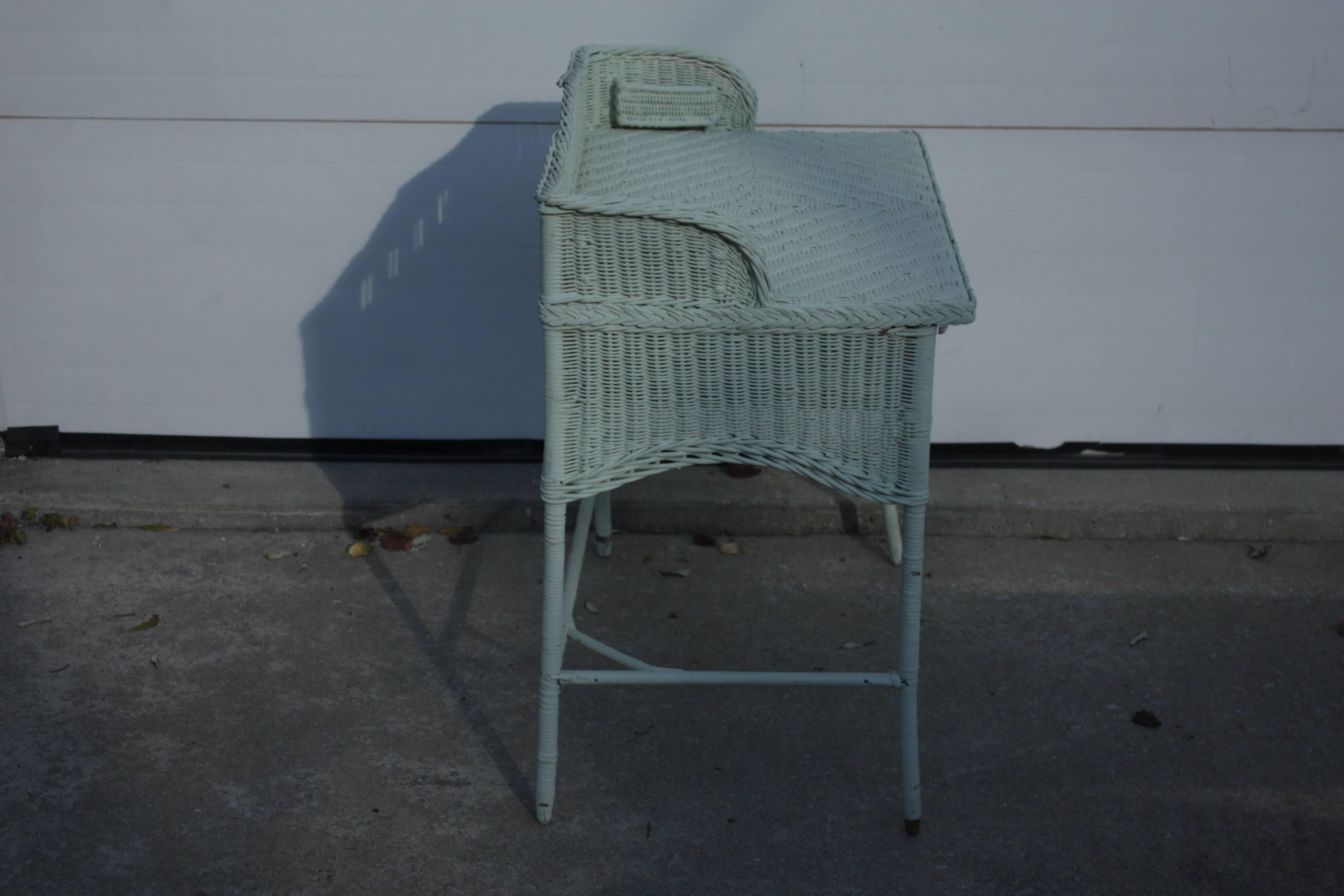 1930s English Seafoam Mint Two-Drawer Bent Leg Wicker Desk with Backsplash In Excellent Condition In Southampton, NY