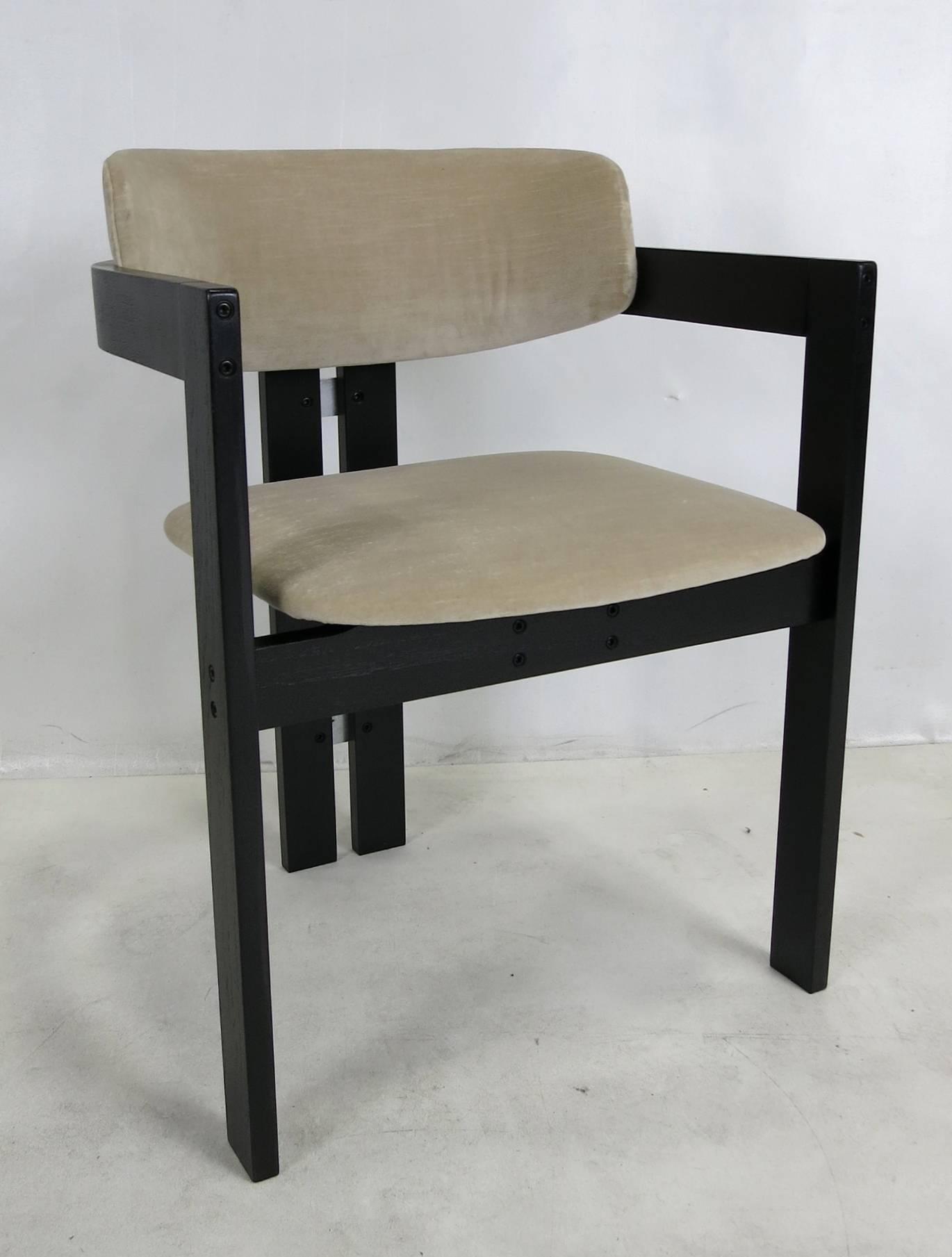 Six Italian Modern Dining Chairs In Excellent Condition In Danville, CA