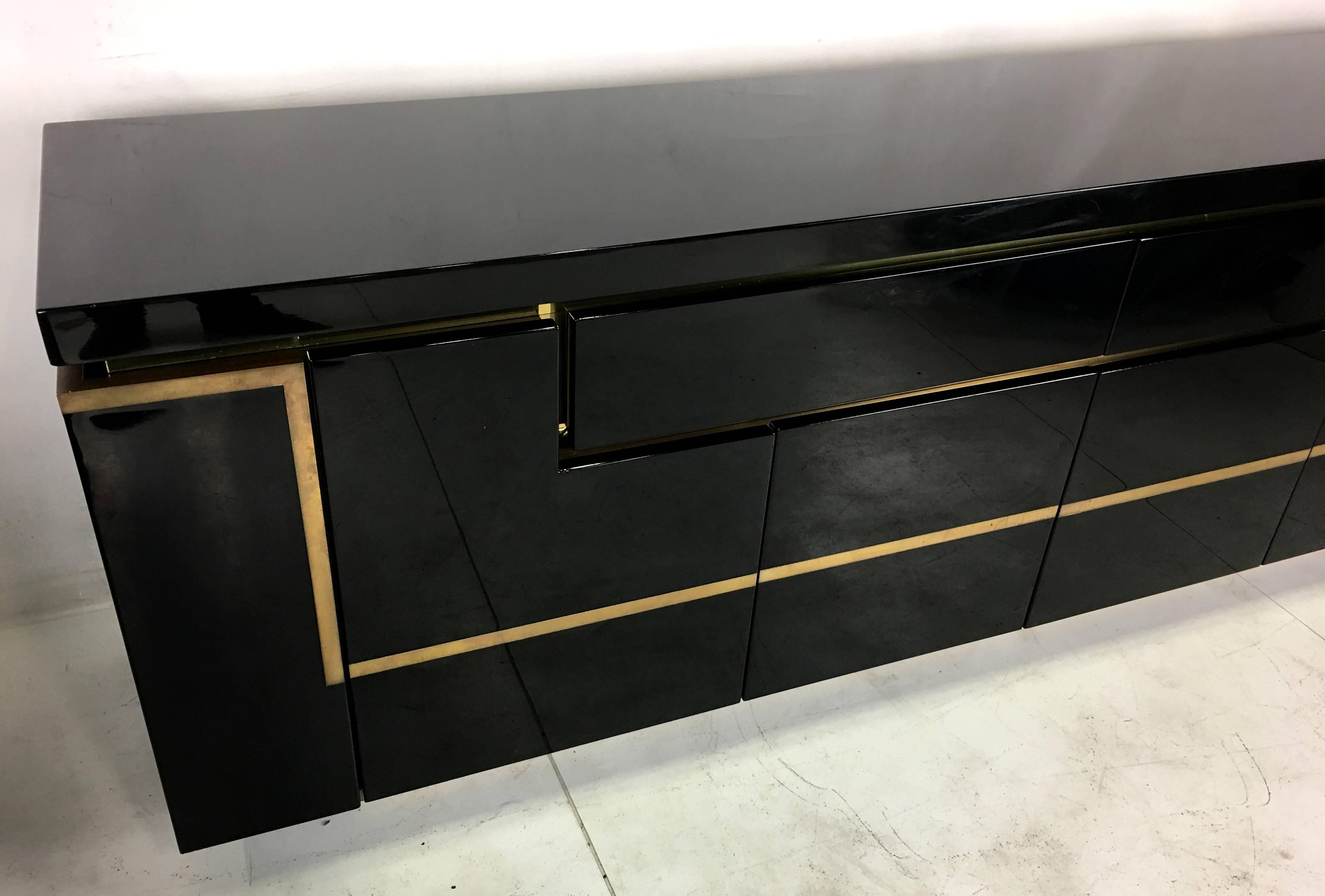 Lacquer and Brass Sideboard by Jean-Claude Mahey 1