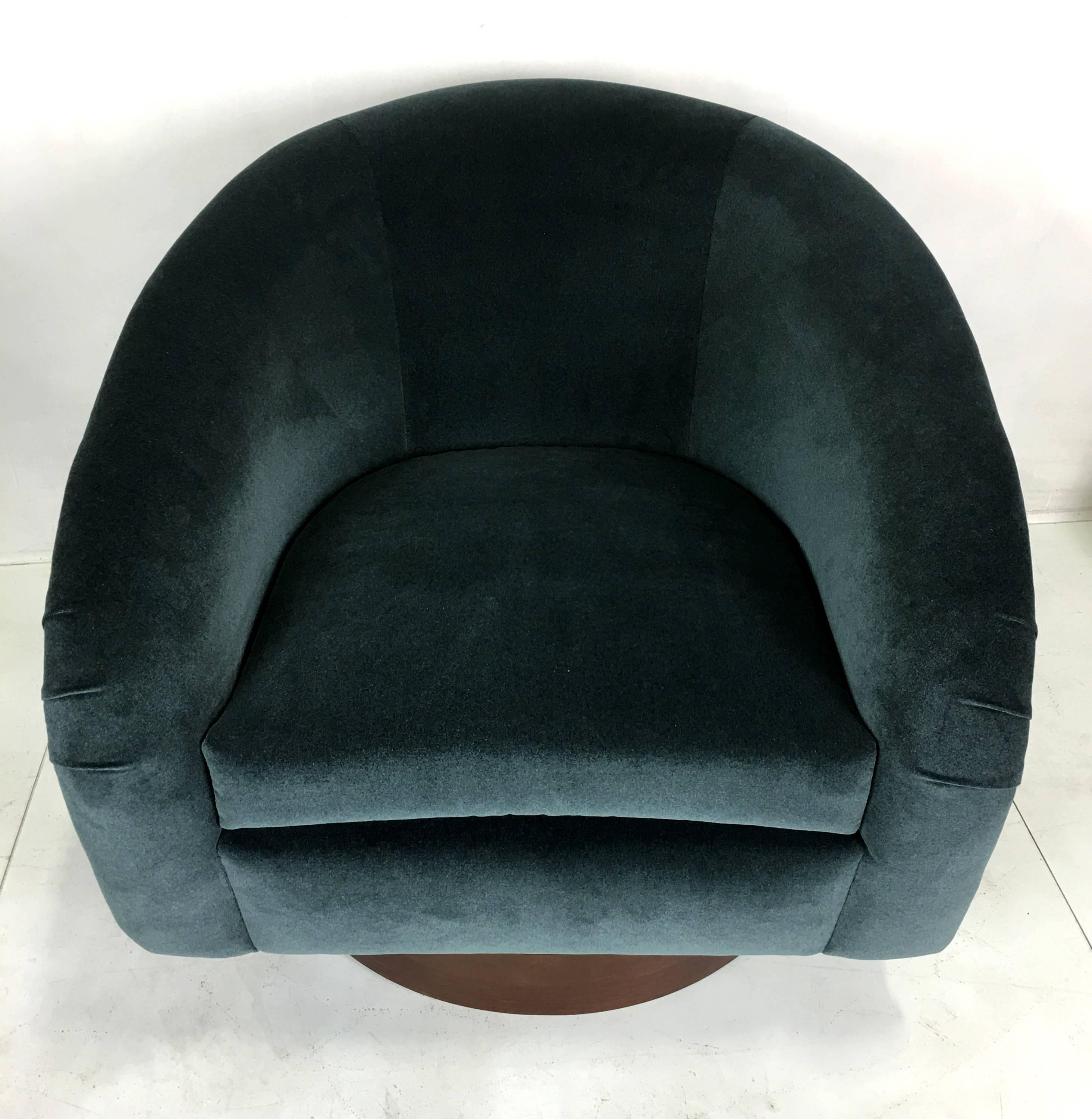 Velvet Luxe Pair of Swivel Lounge Chairs by Milo Baughman