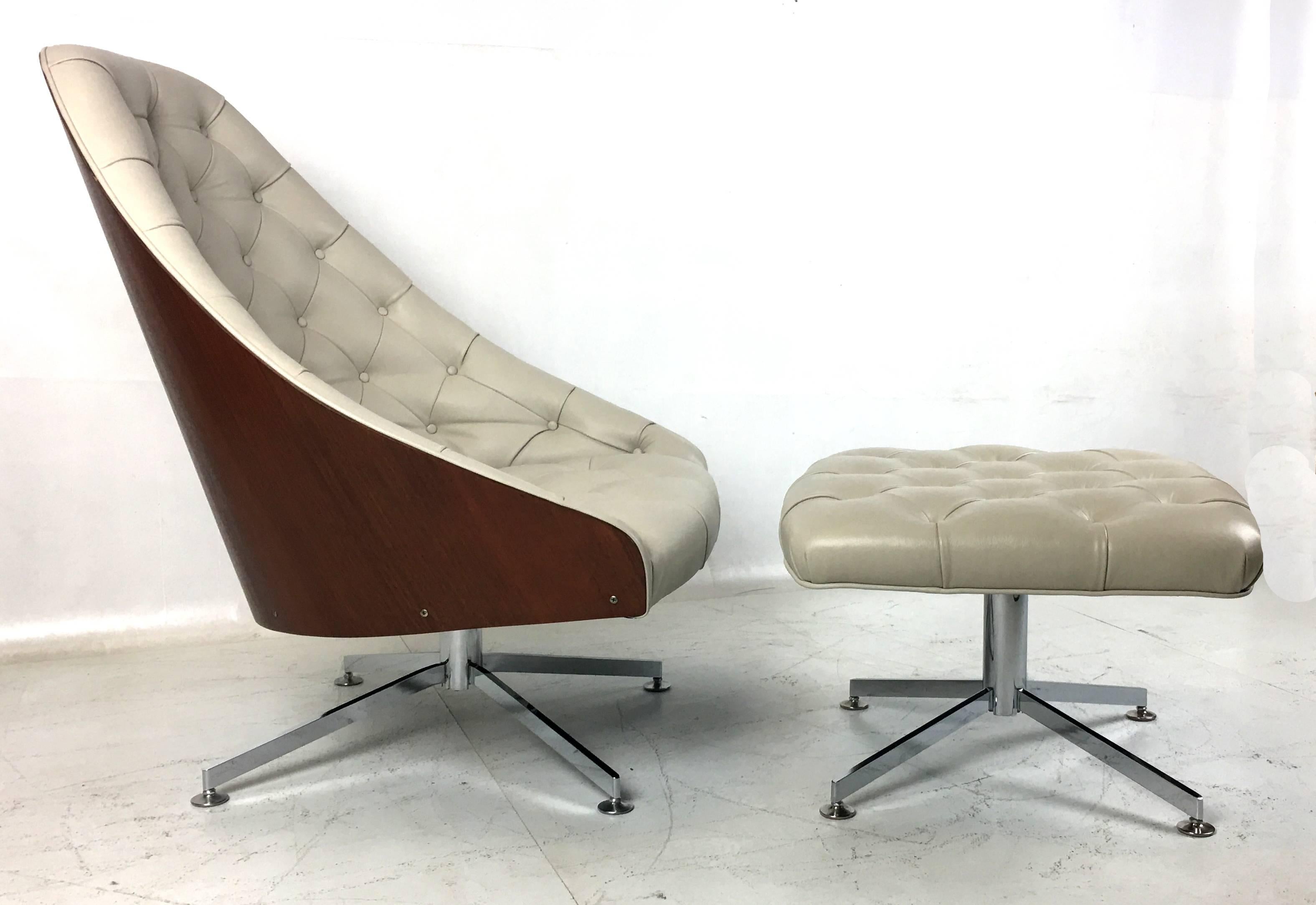 This is undoubtedly the coolest and rarest chair ever produced by Milo Baughman for Thayer Coggin. We have only seen one other of these chairs in all our years in the Design Trade. There was no expense spared in the restoration of this fabulous and