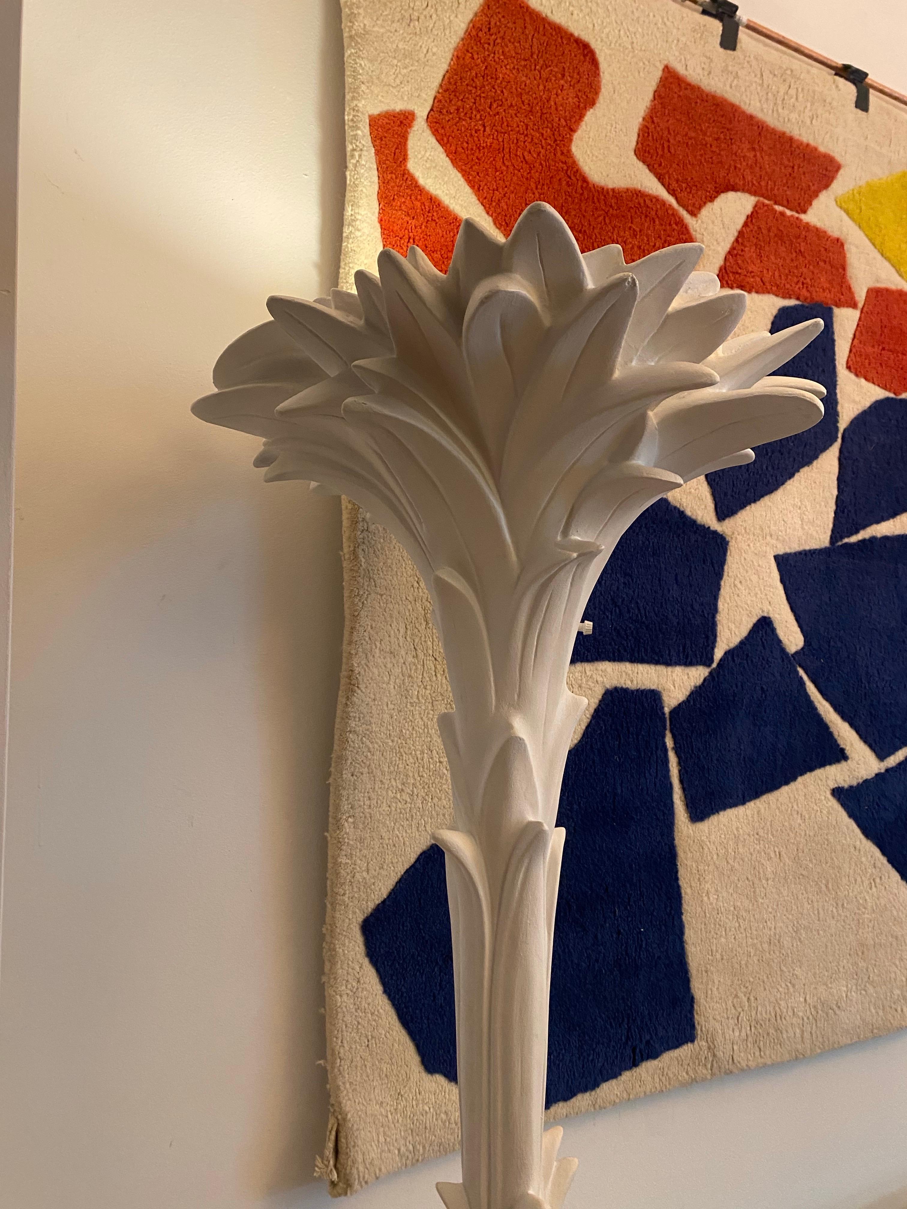 Pair of Plaster Palm Form Floor Lamps by Serge Roche, France, 1950s en venta 4