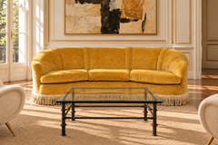 Divano a tre posti in velluto giallo dalle forme sinuose di Gio Ponti, Italia, anni '40