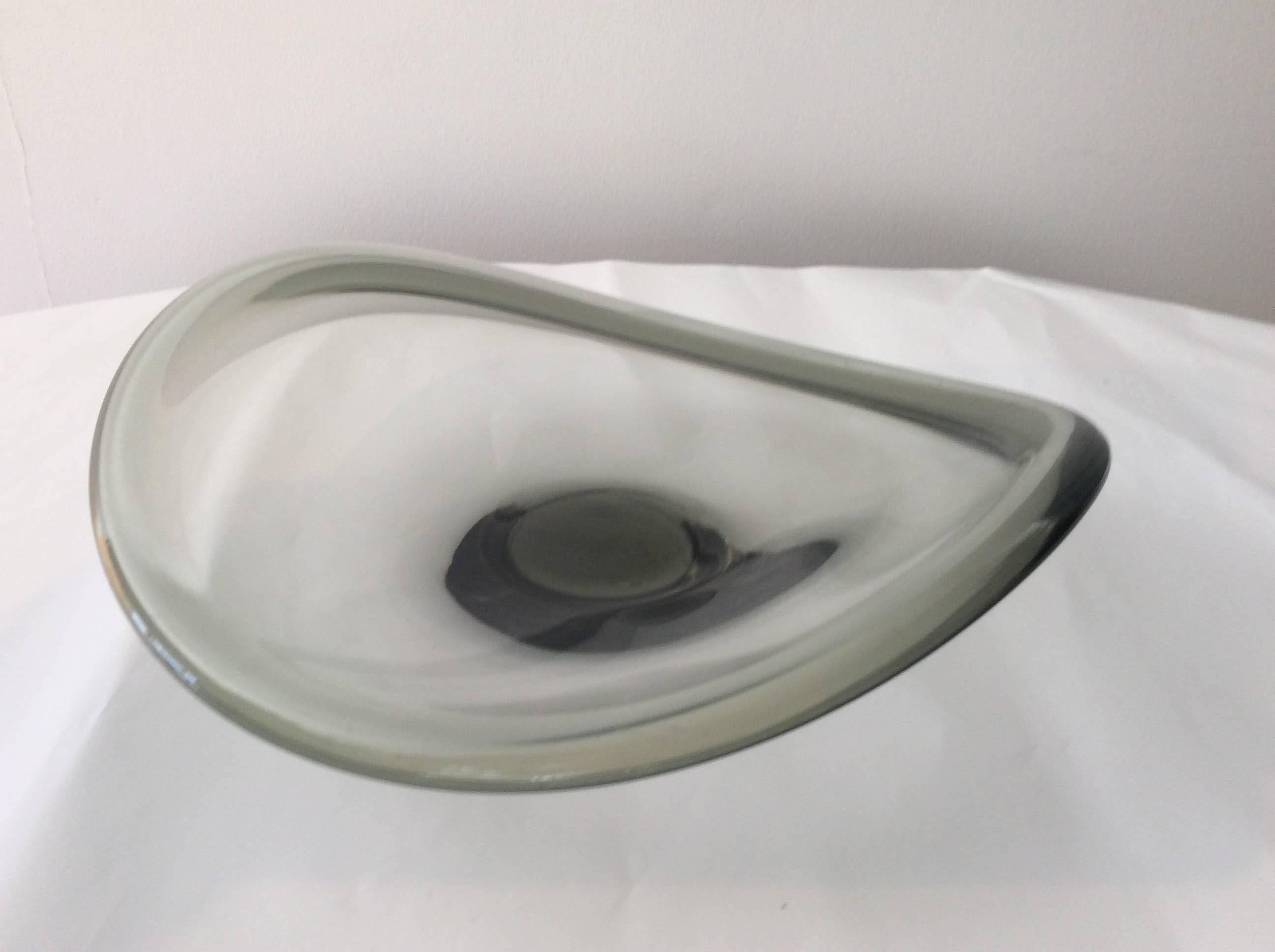 Three Mid-Century Scandinavian Modern Holmegaard Per Lutken Selandia Glass Bowls In Good Condition For Sale In Miami, FL