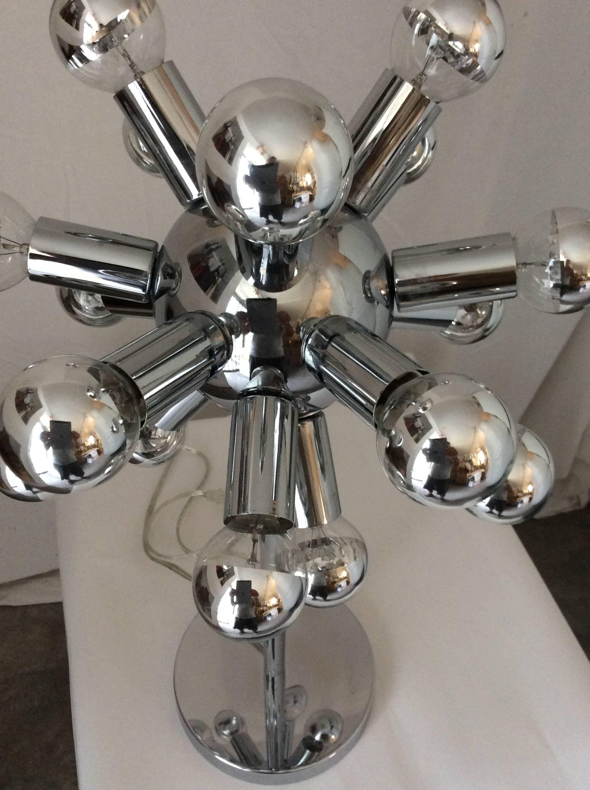 20th Century Pair of Mid-Century Modern American Chrome Sputnik Table Lamps, Torino Style For Sale