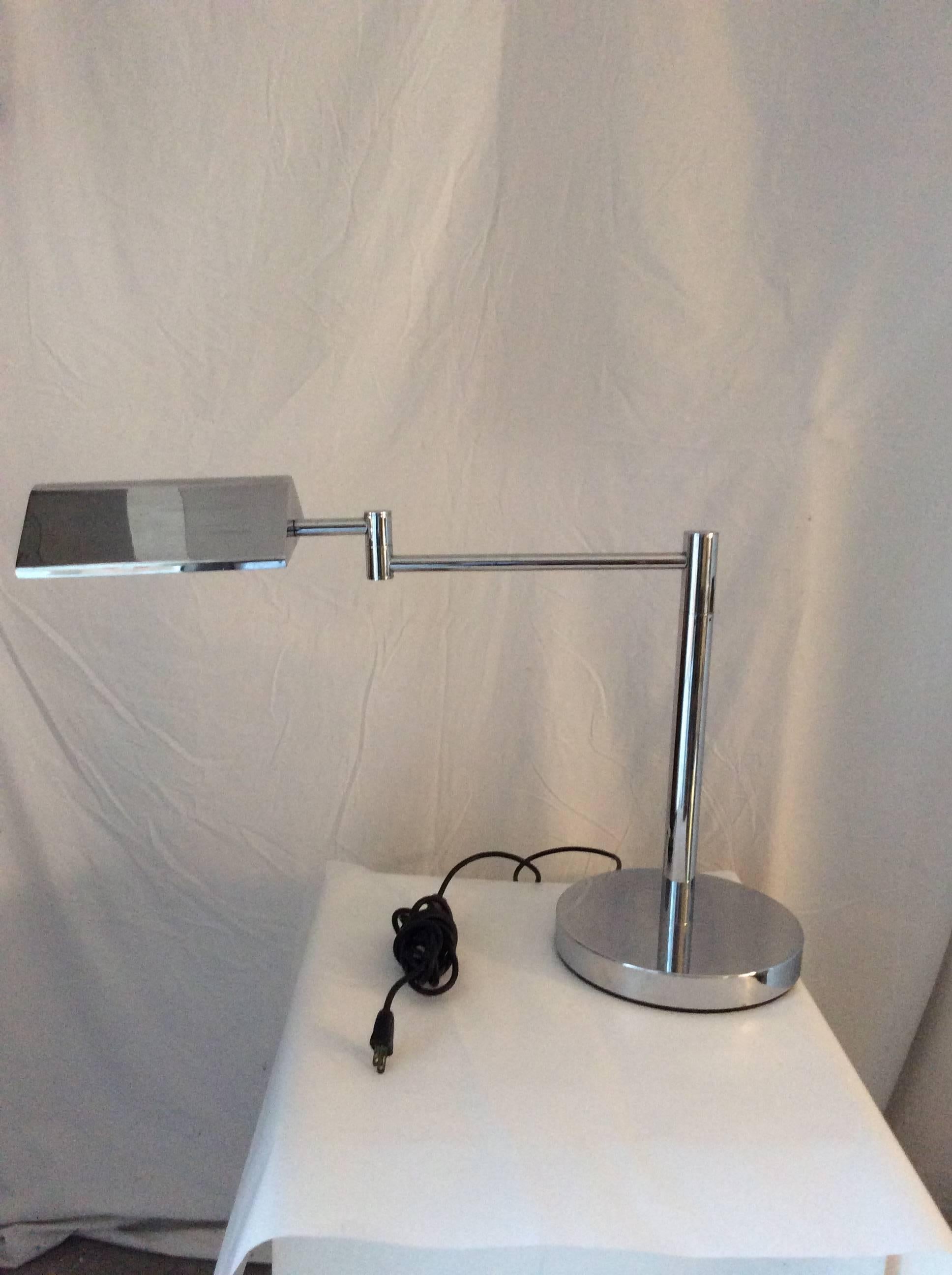 20th Century Mid-Century Modern Koch & Lowy Style Swing Arm Brass/Chrome Table, Desk Lamp For Sale