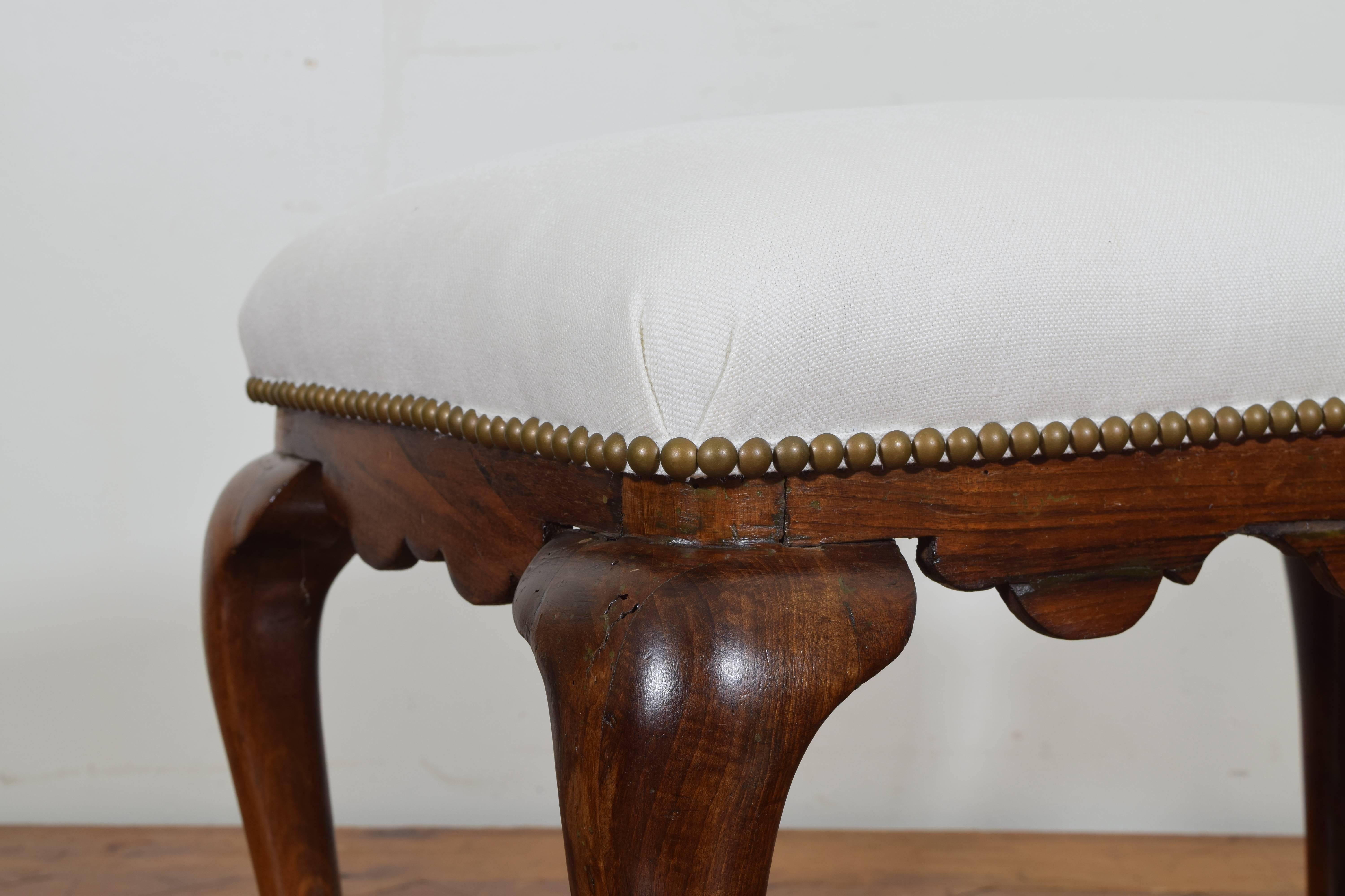 Spanish Queen Anne Style Walnut and Upholstered Bench, Mid-18th Century 1