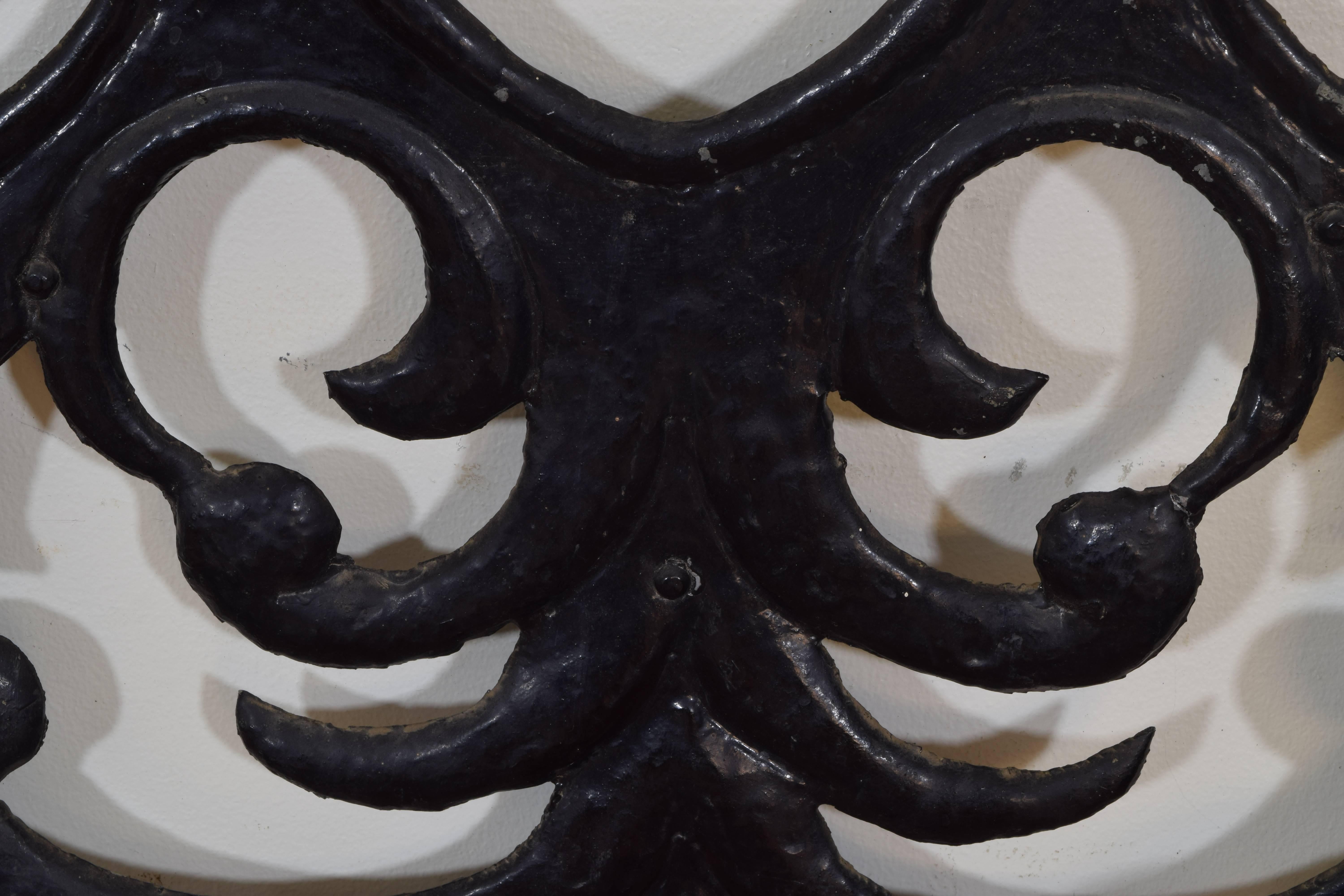 Forged Spanish Double-Headed Eagle Insignia Iron Hat Rack