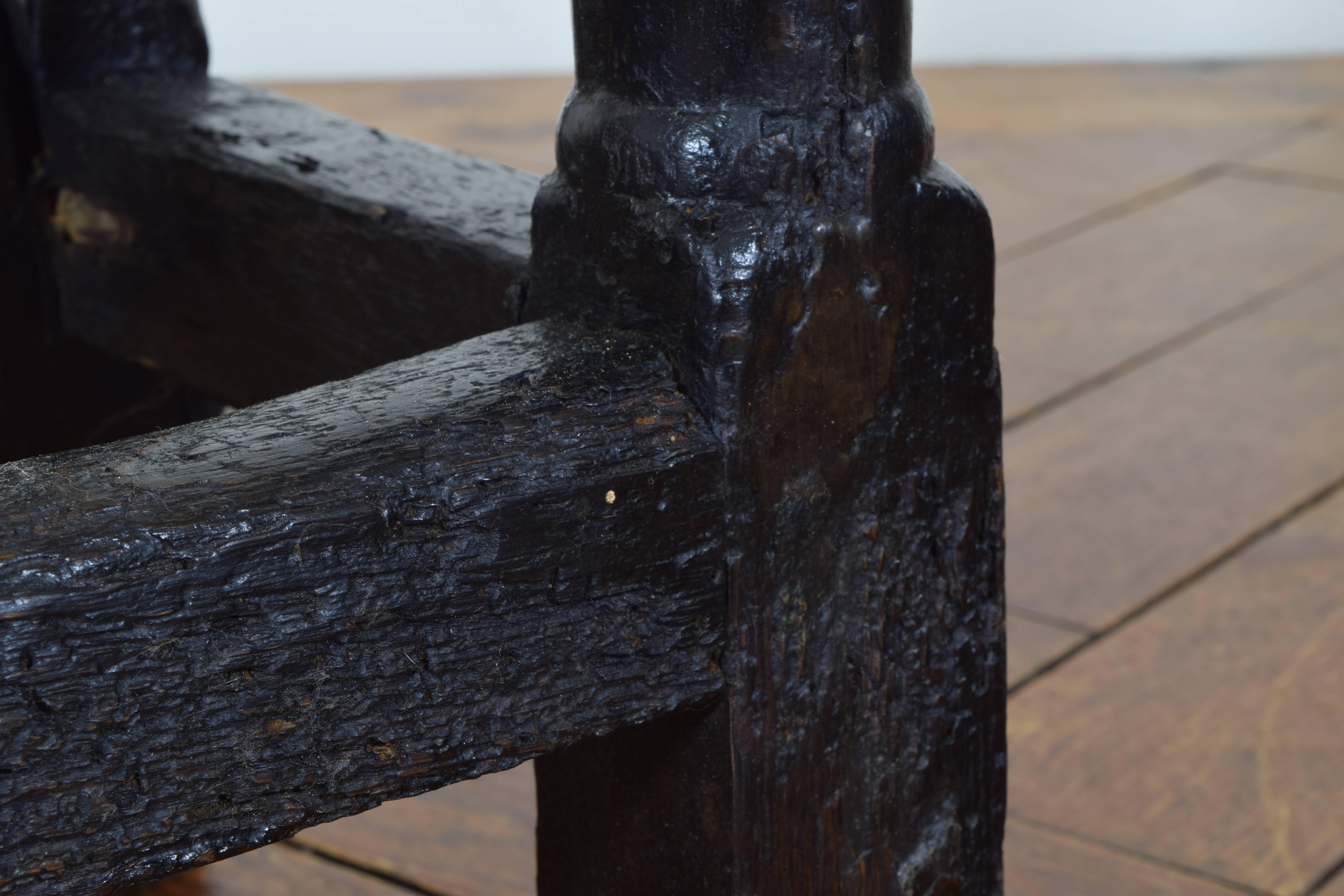 Dutch Early 18th Century Oak Traveling Stool For Sale 2